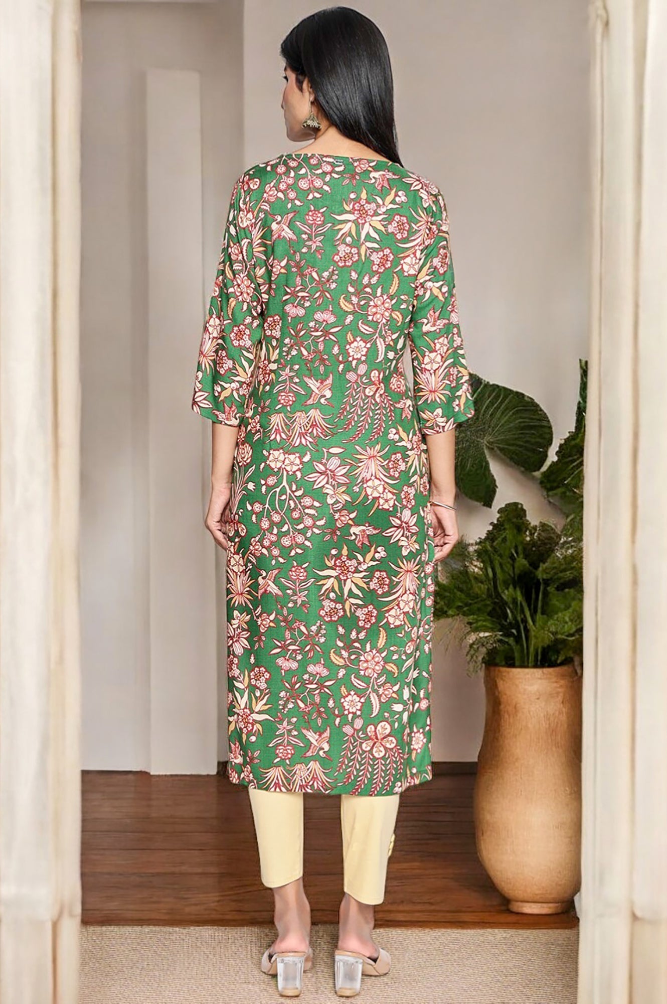 W for Woman Green Botanical Print Thread Work Straight Rayon Kurta