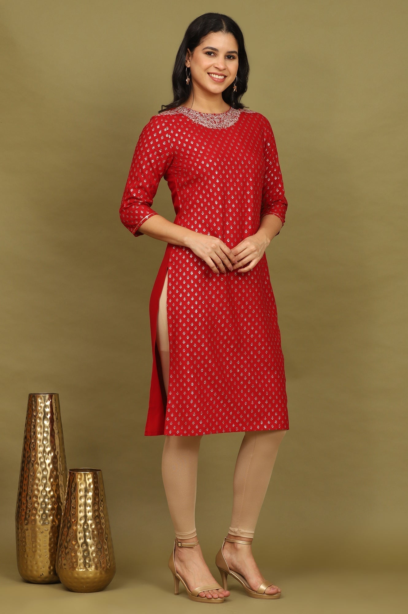 W for Woman Maroon Glitter Printed Rayon Straight Kurta with Embroidered Neck