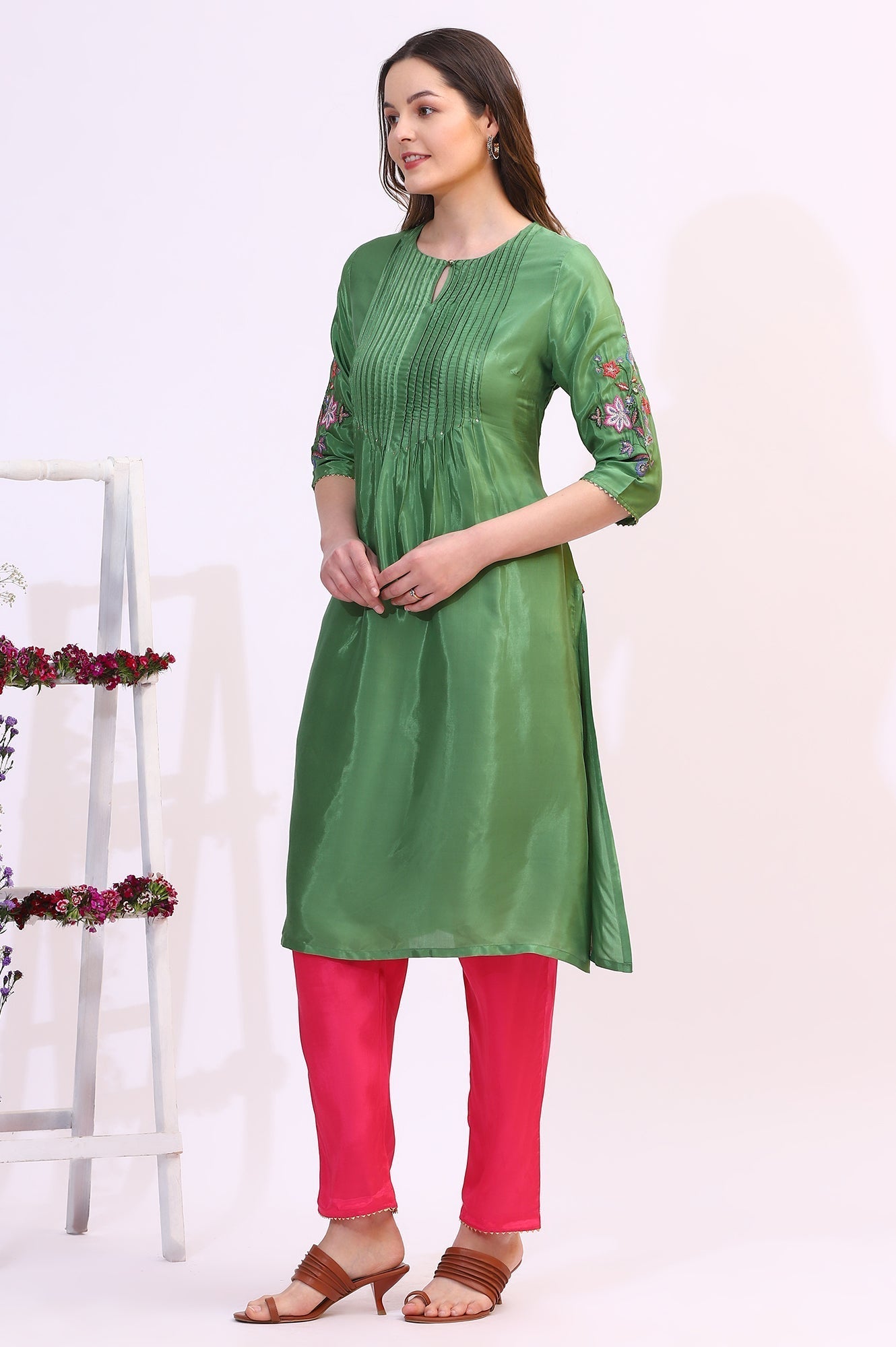 W for Woman Green Embroidered Shantung Straight Kurta