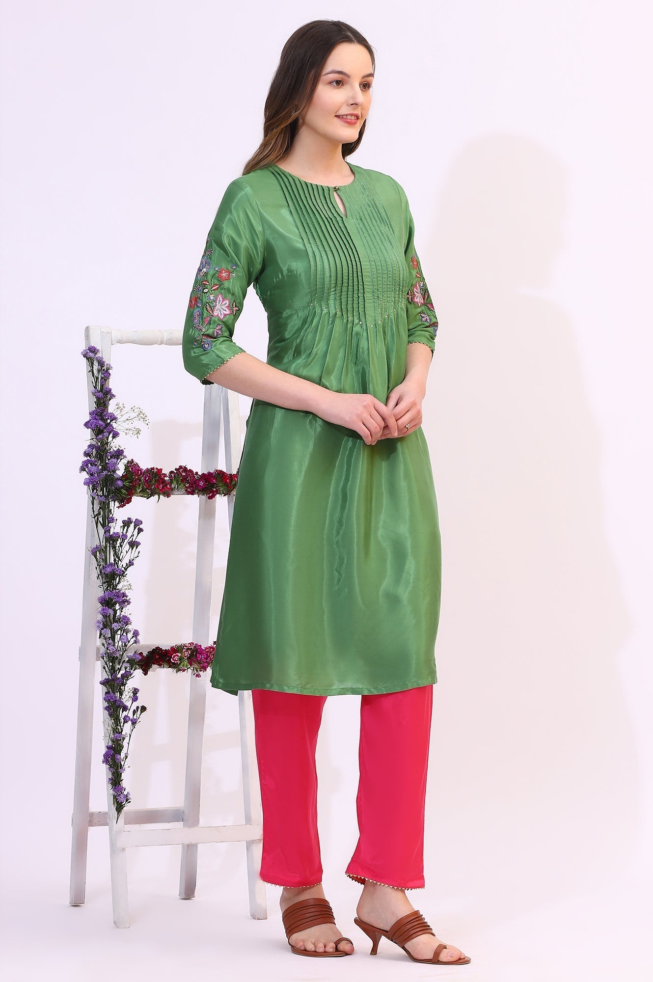 W for Woman Green Embroidered Shantung Straight Kurta