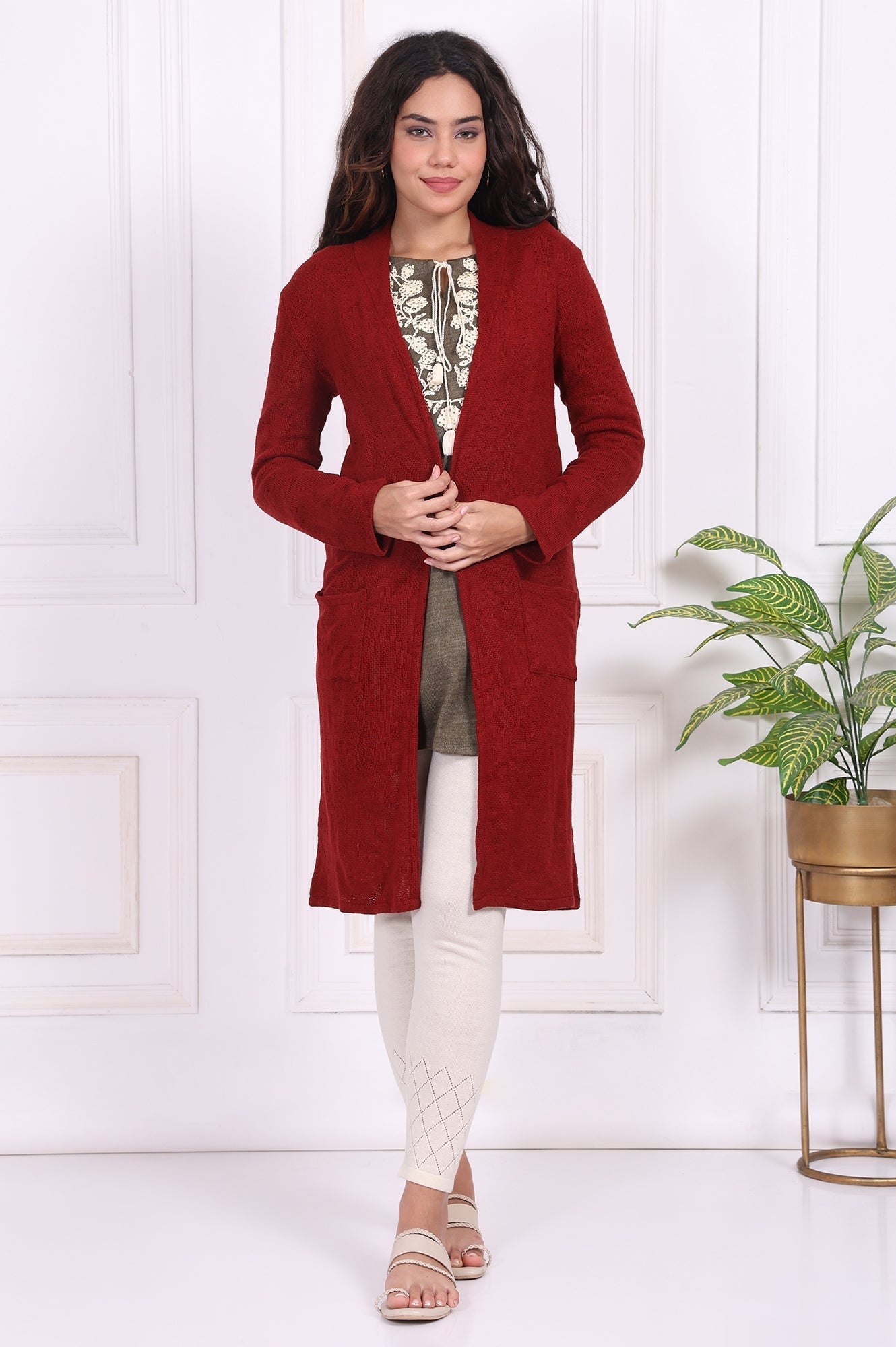 W for Woman Red Solid Straight Knitting Cardigan