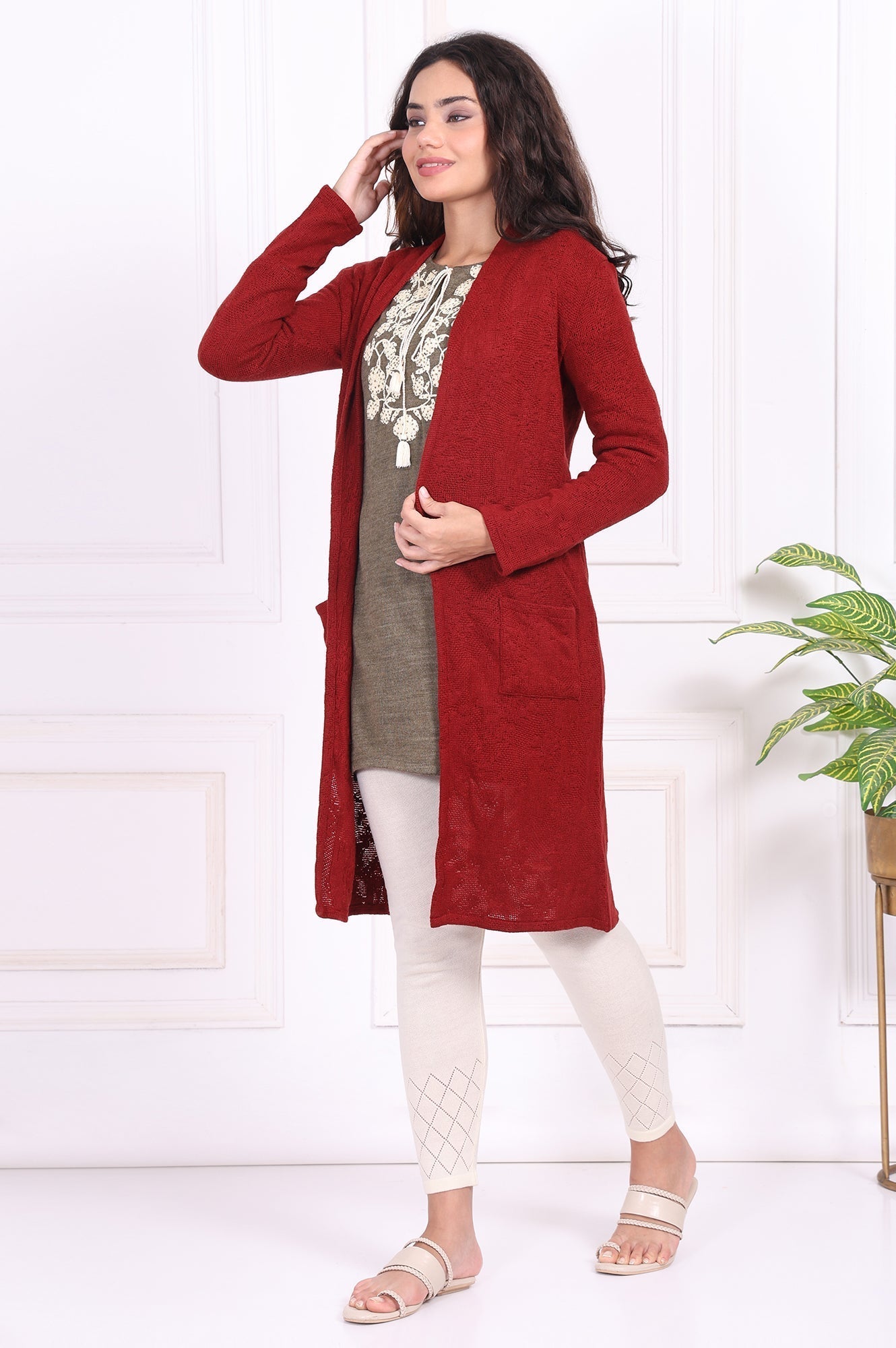 W for Woman Red Solid Straight Knitting Cardigan