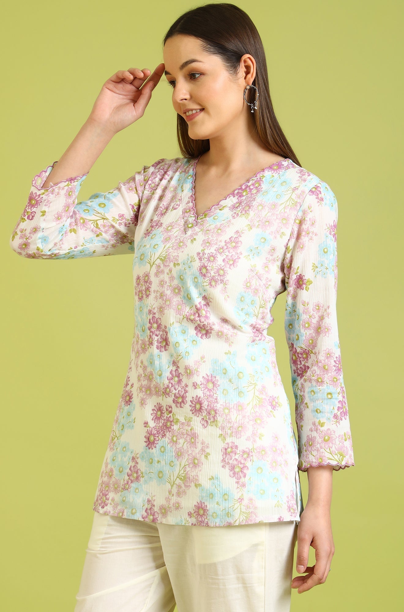 W for Woman White Floral Printed Cotton Crinkle Crepe Ethnic Top