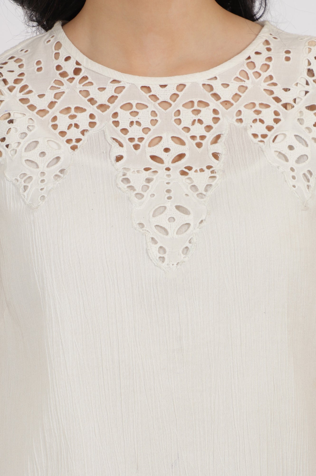 W for Woman White Cotton Crinkle Top with Schiffli Detail on Neck
