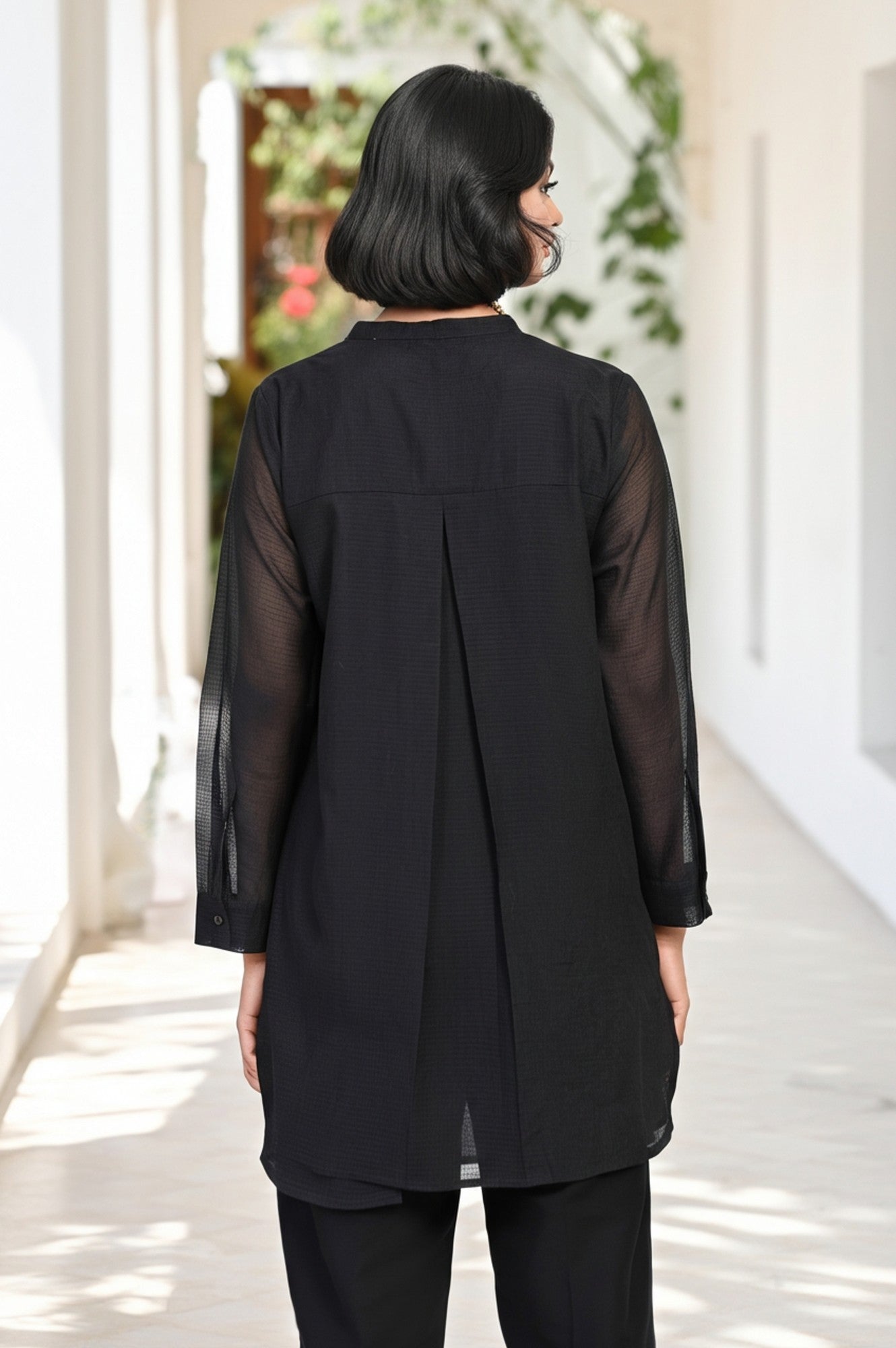 W for Woman Black Embroidered Floral Thread Work Straight Kota Tunic