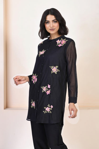 W for Woman Black Embroidered Floral Thread Work Straight Kota Tunic