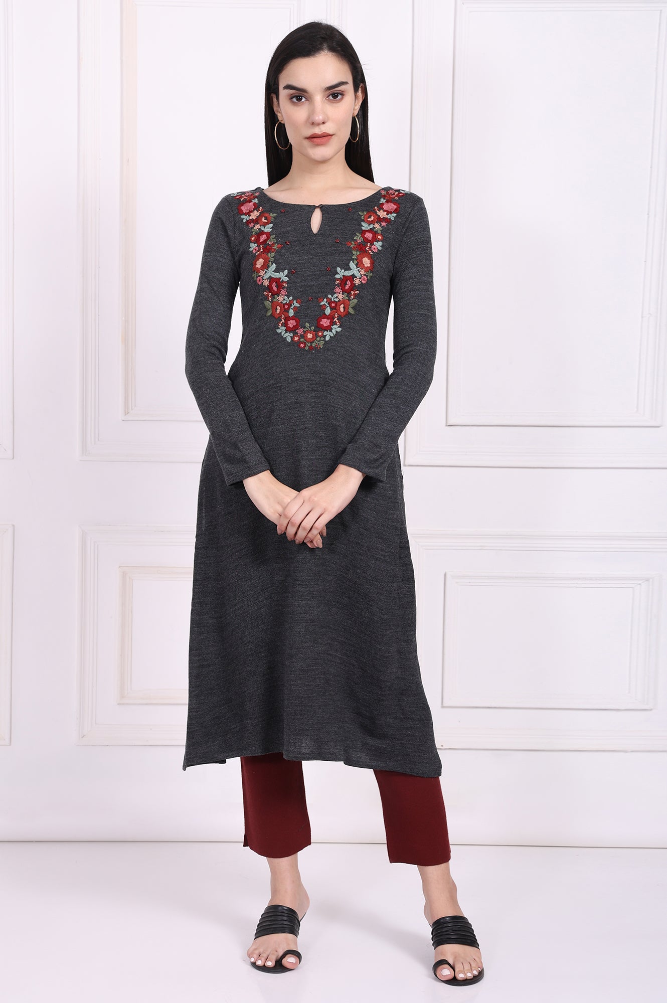 W for Woman Maroon Solid Straight Pant