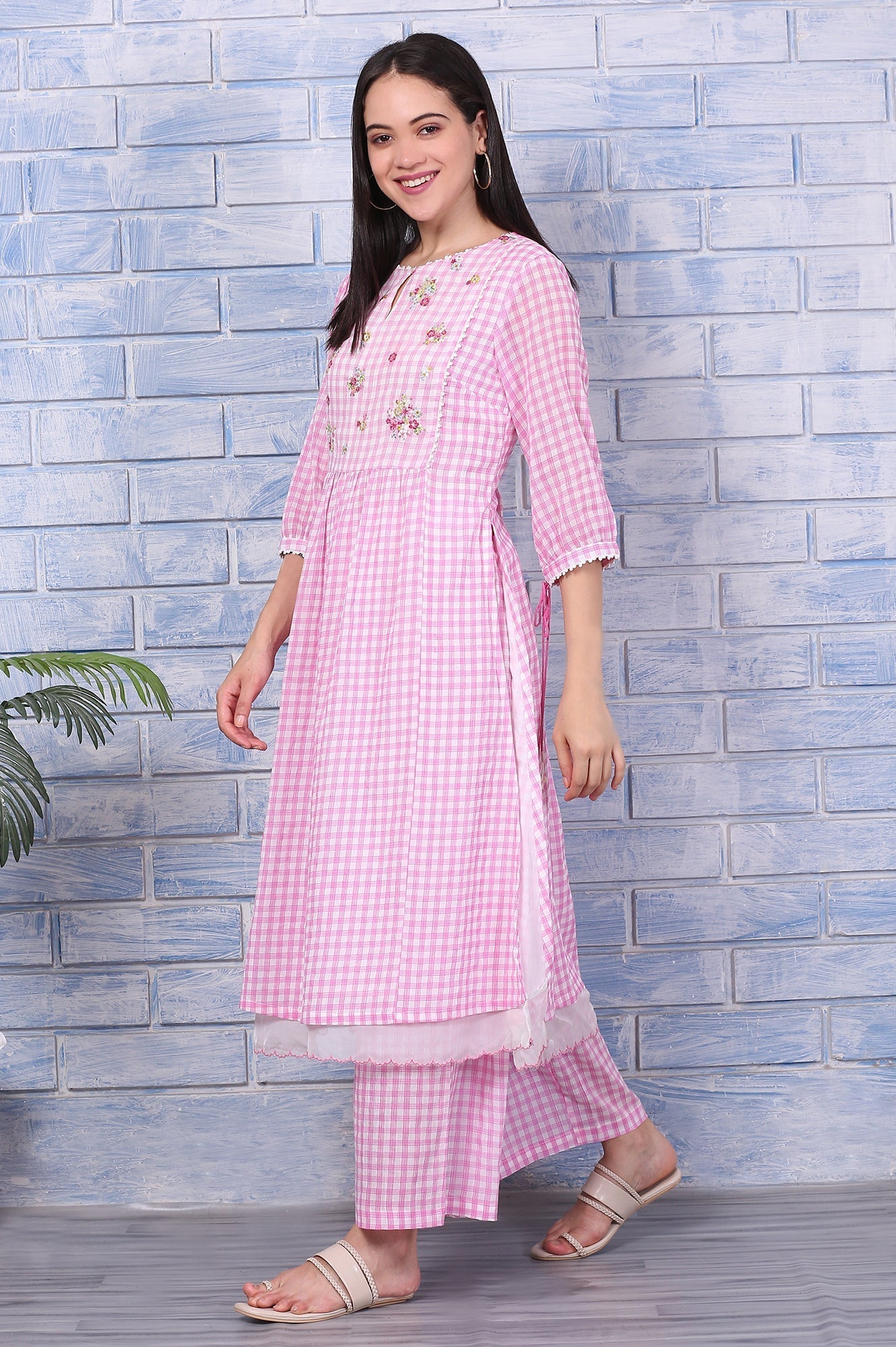 W for Woman Pink Checkered Ankle Length Pure Cotton Pants
