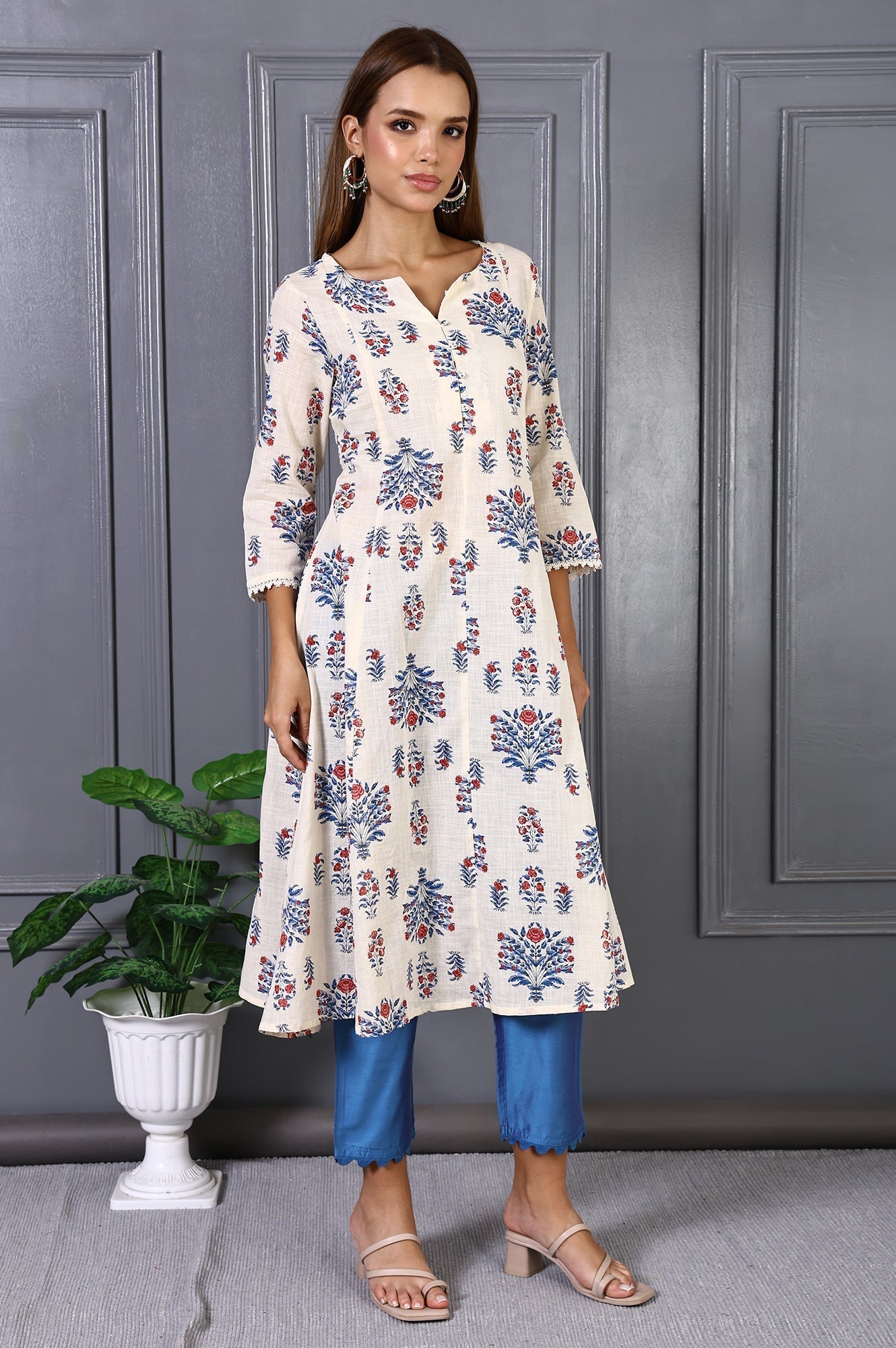 W for Woman Blue Solid Lace Mid-Rise Straight Pant