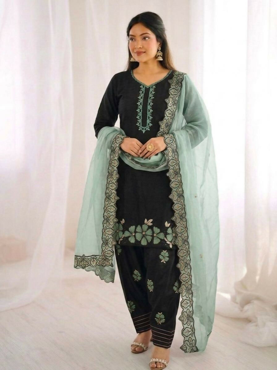 Teeya Creation Women's Fancy Stylish Heavy Embroidery Sequence Work With Rivet Moti Work Green Kurta Set