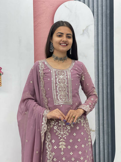 Teeya Creation Womens New Heavy Fox Georgette Fabric With Heavy Embroidery Work Kurta Set