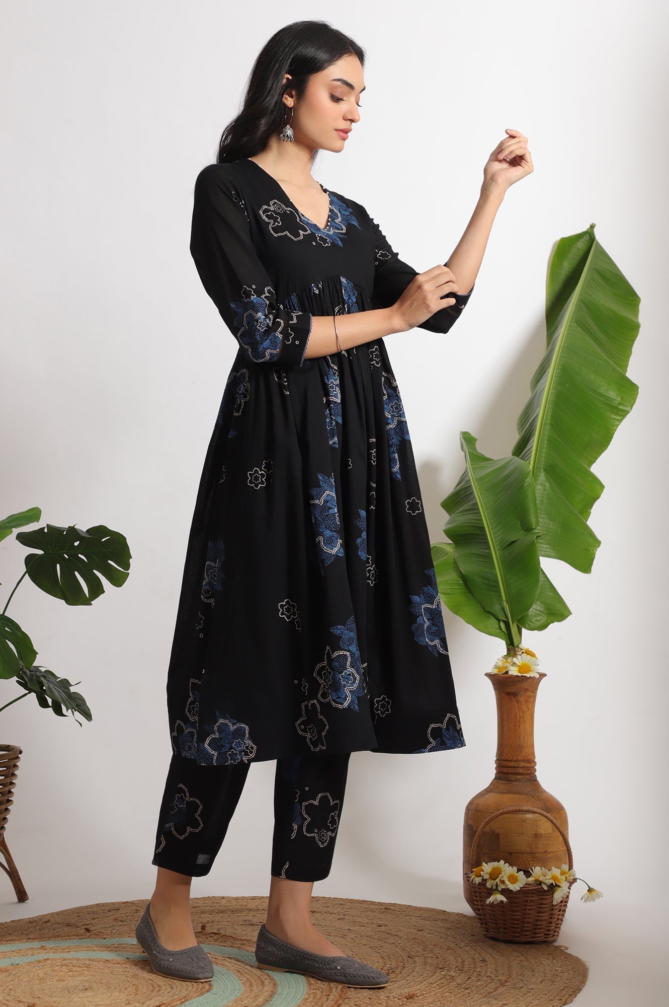 W for Woman Black Floral Printed Pure Cotton Kurta, Pants and Embroidered Dupatta Set