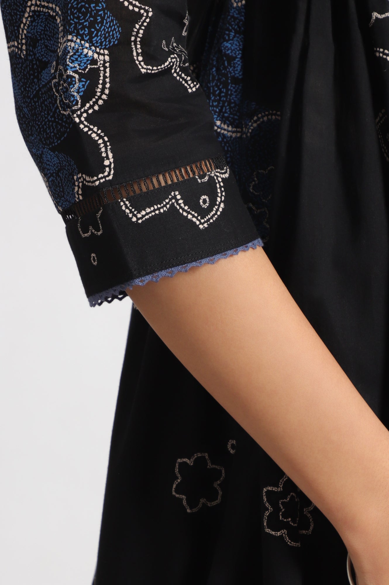 W for Woman Black Floral Printed Pure Cotton Kurta, Pants and Embroidered Dupatta Set