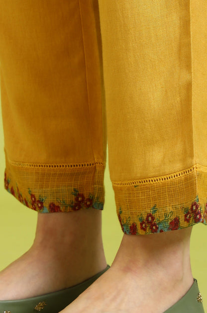 W for Woman Solid A-line Rayon Kurta & Straight Pant with Dupatta Set