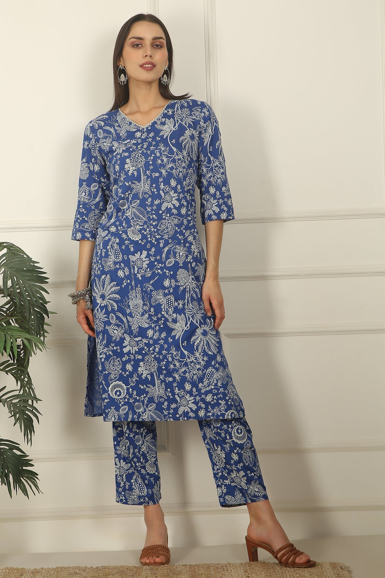 W for Woman Blue Floral Printed Modal Straight Kurta and Pants Co-ord Set