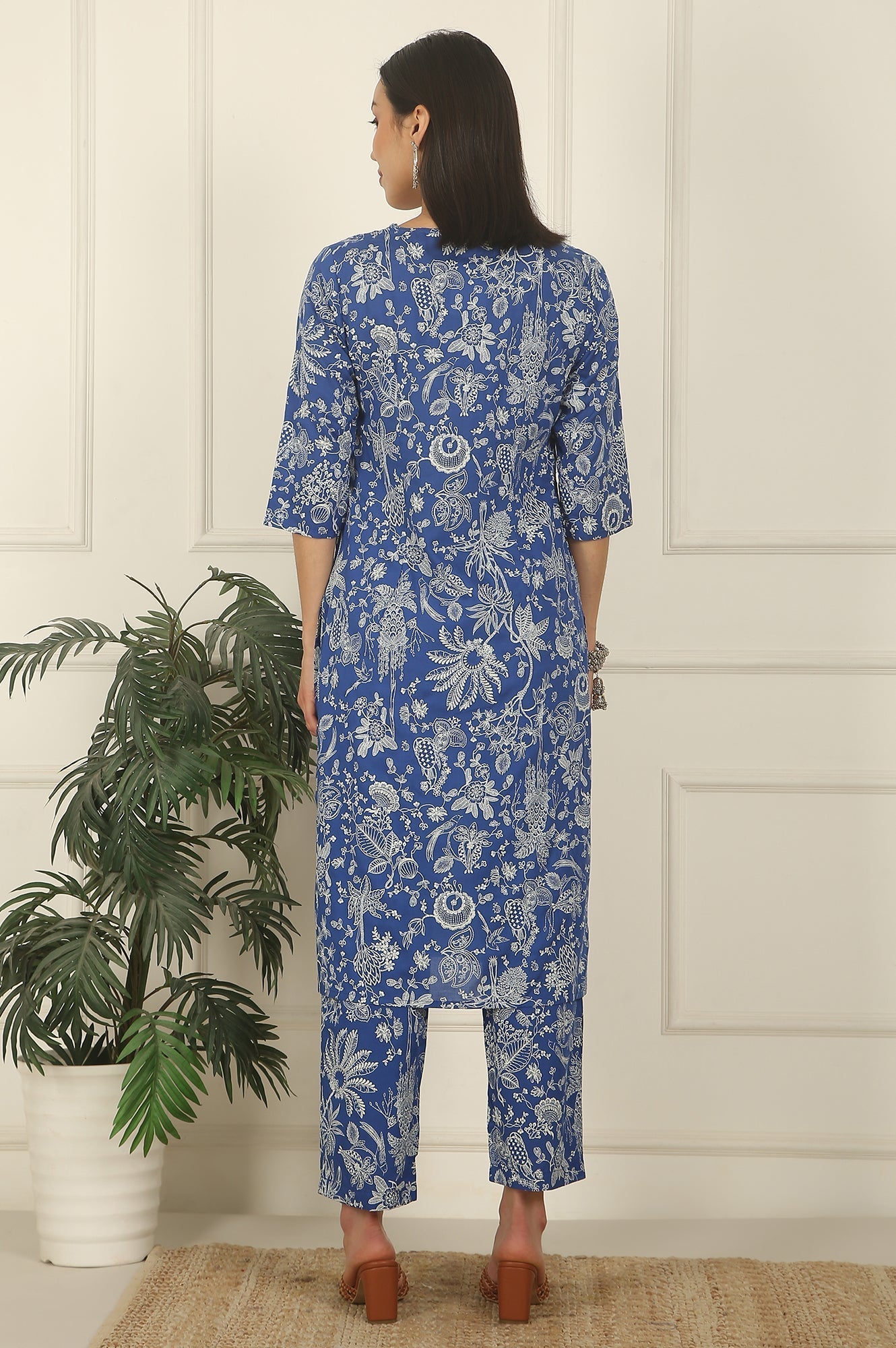 W for Woman Blue Floral Printed Modal Straight Kurta and Pants Co-ord Set