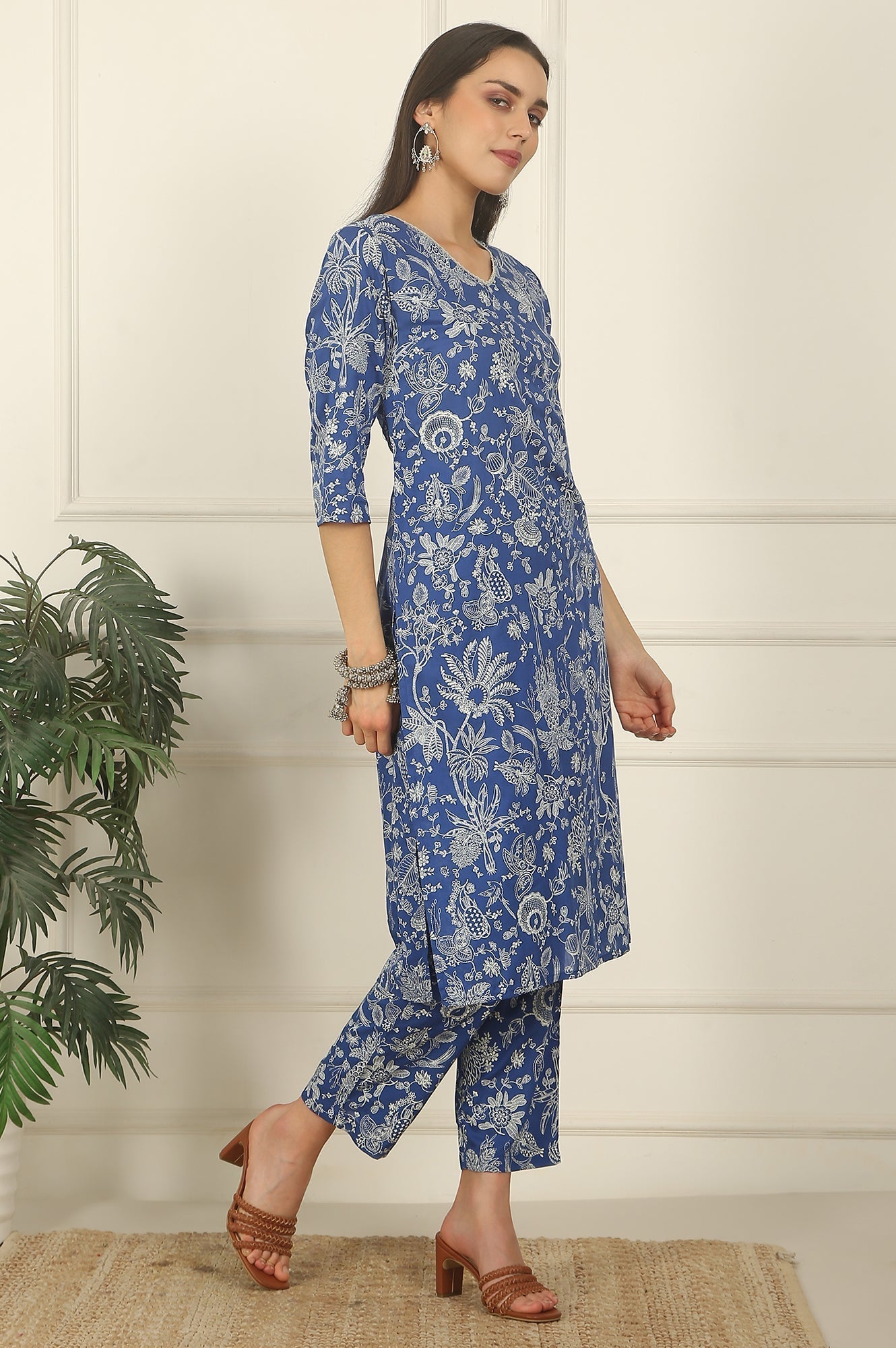 W for Woman Blue Floral Printed Modal Straight Kurta and Pants Co-ord Set