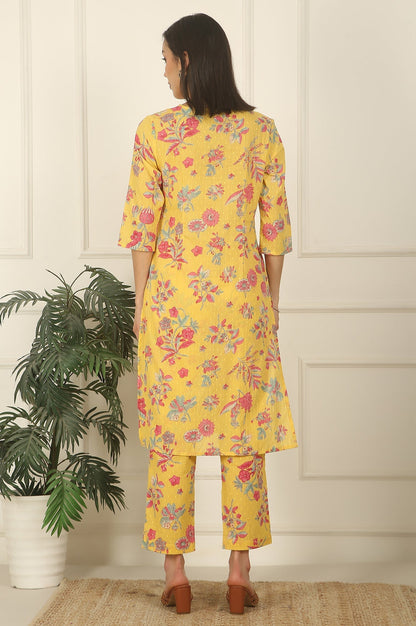 W for Woman Yellow Floral Printed Swiss Dot Cotton Straight Kurta and Pants Co-ord Set