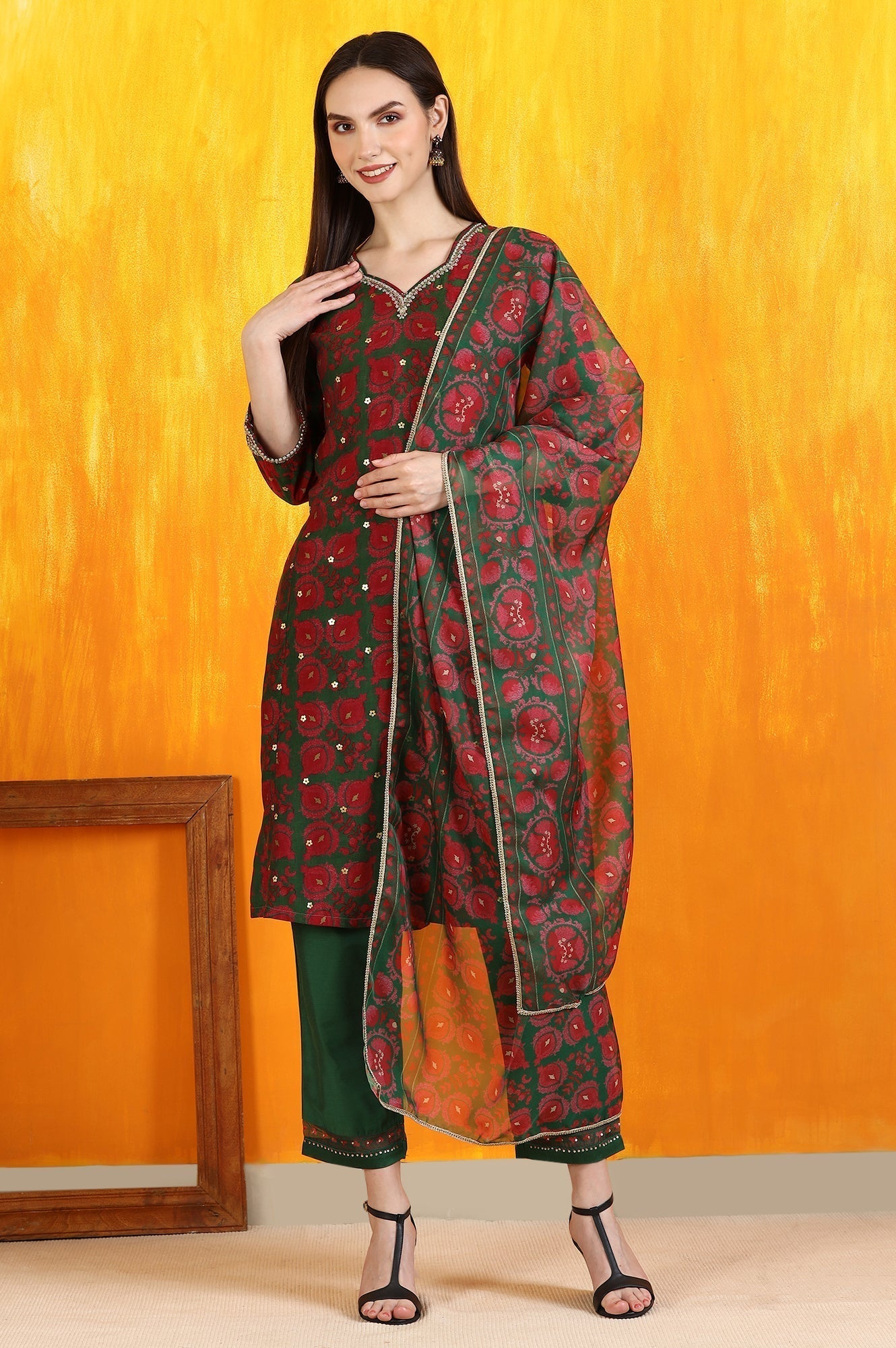 W for Woman Green Printed Zari Embroidered Straight Kurta with Pants and Organza Dupatta
