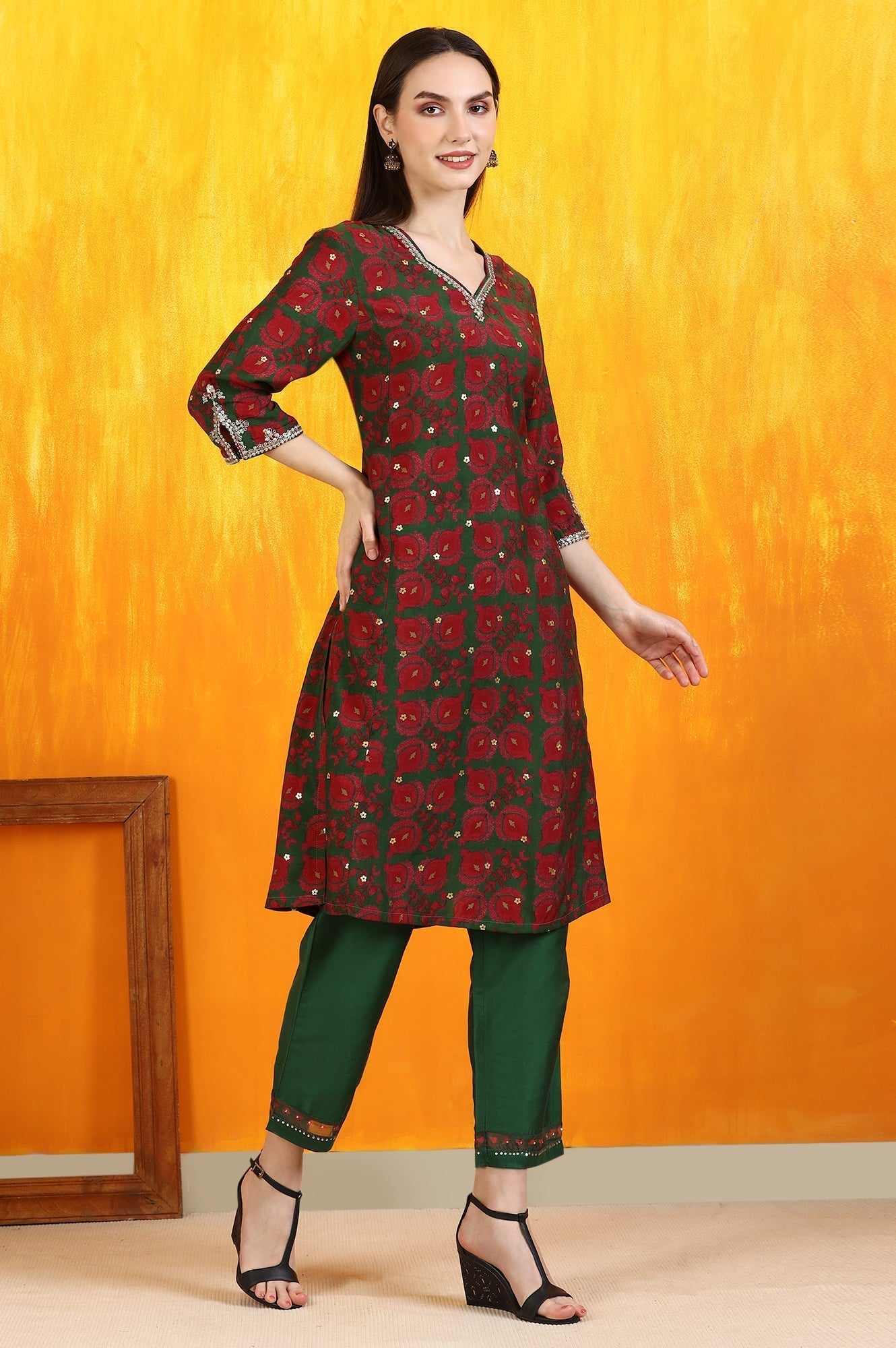 W for Woman Green Printed Zari Embroidered Straight Kurta with Pants and Organza Dupatta