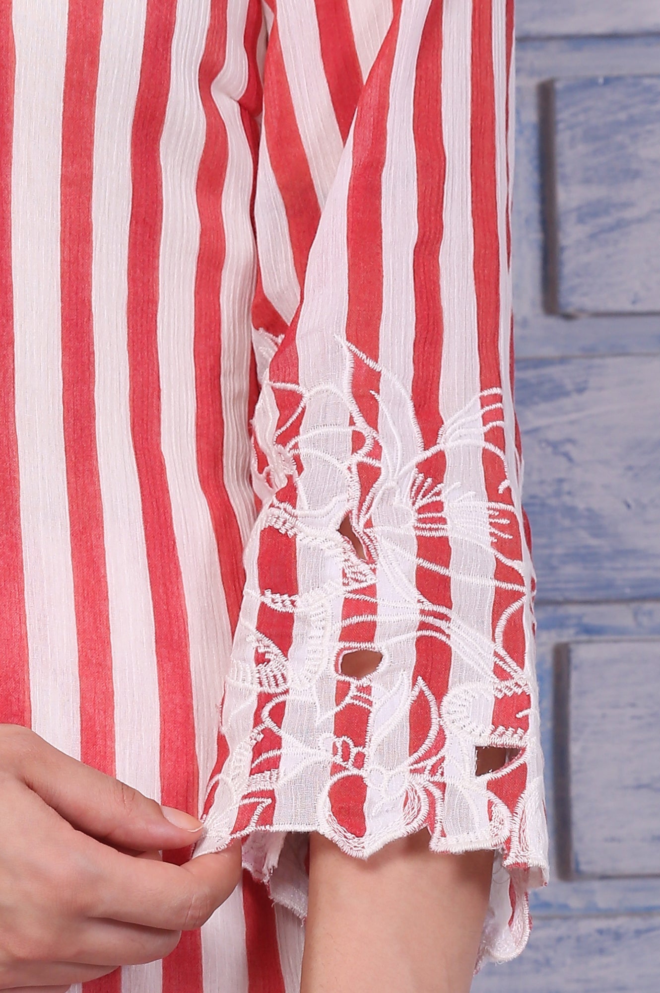 W for Woman White and Red Stripe Straight Cotton Crepe Kurta and Pants Co-ord Set with Dupatta