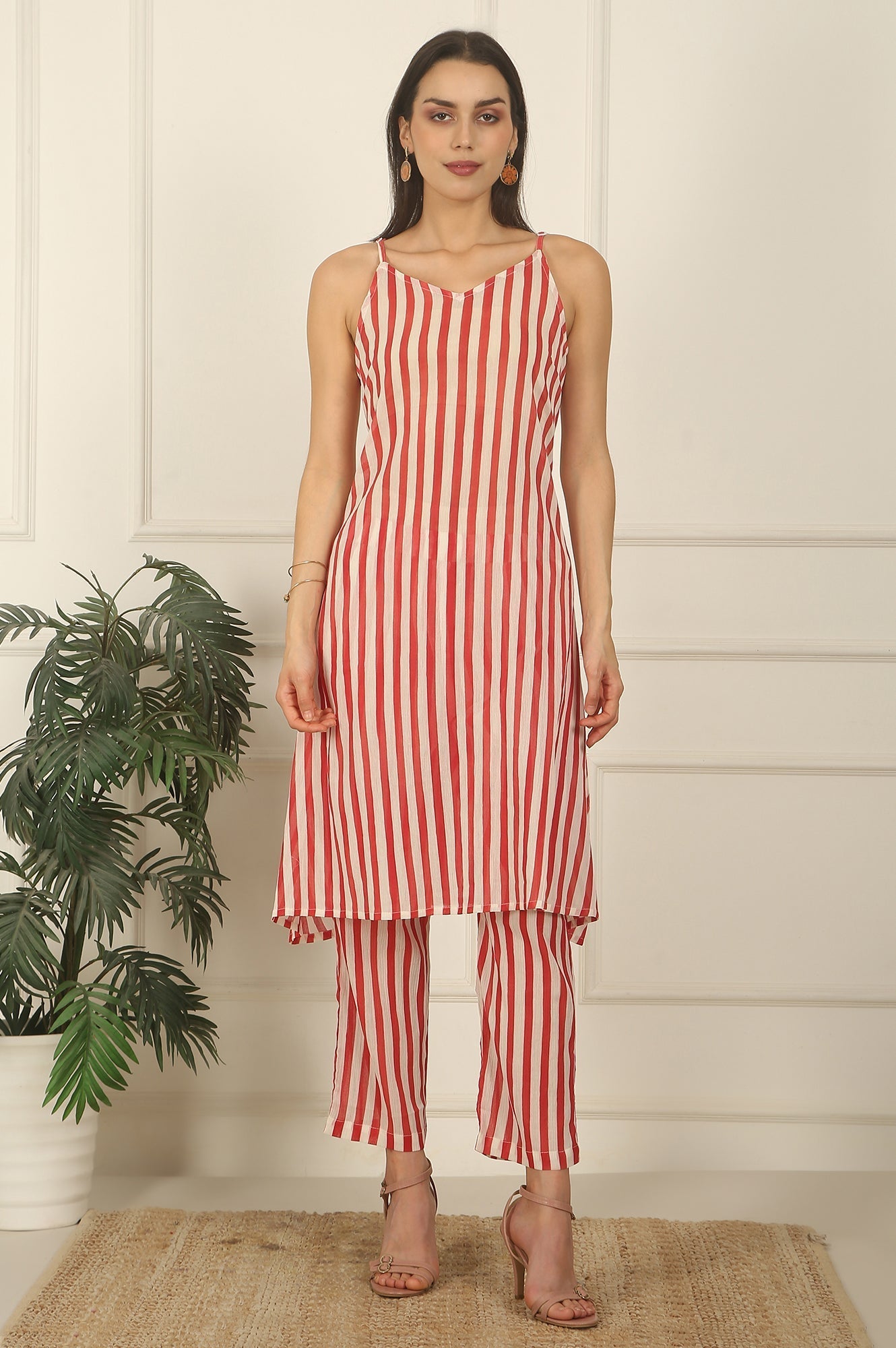 W for Woman White and Red Printed Layered Organza Kurta, Pants and Dupatta Set