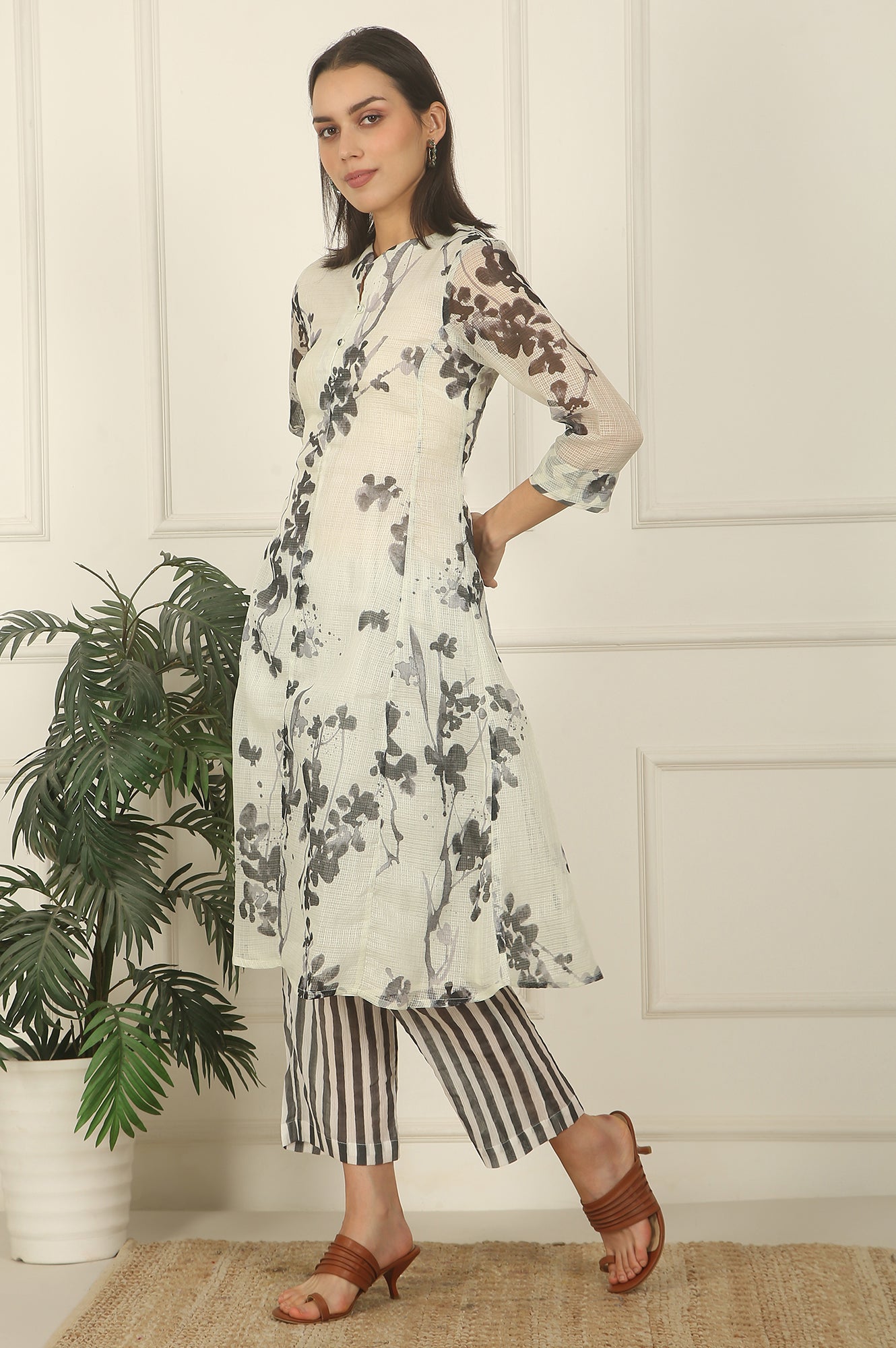 W for Woman White and Black Floral Printed Kota Flared Kurta and Pants Set