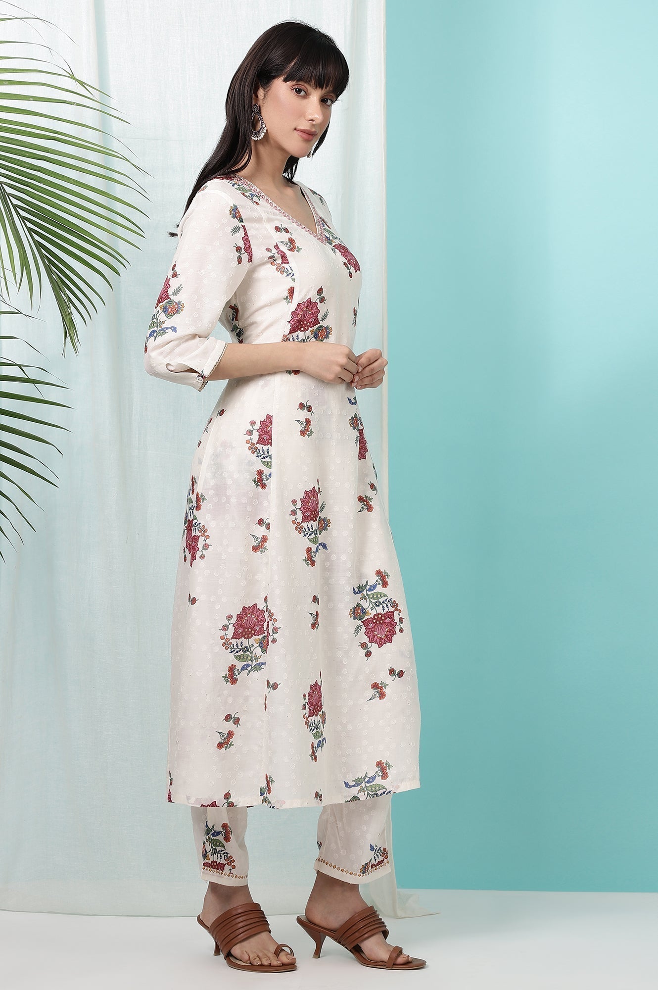 W for Woman White Floral Printed Textured Dobby A-line Kurta and Pants Co-ord Set