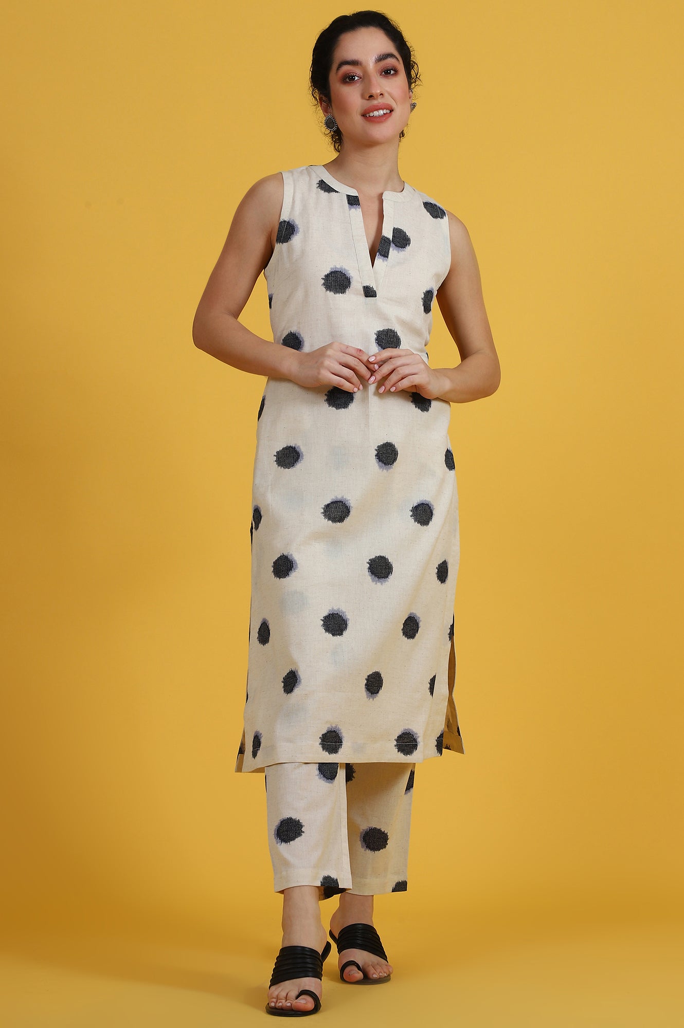 W for Woman White Polka Dots Cotton Flax A-line Kurta and Pants Co-ord Set
