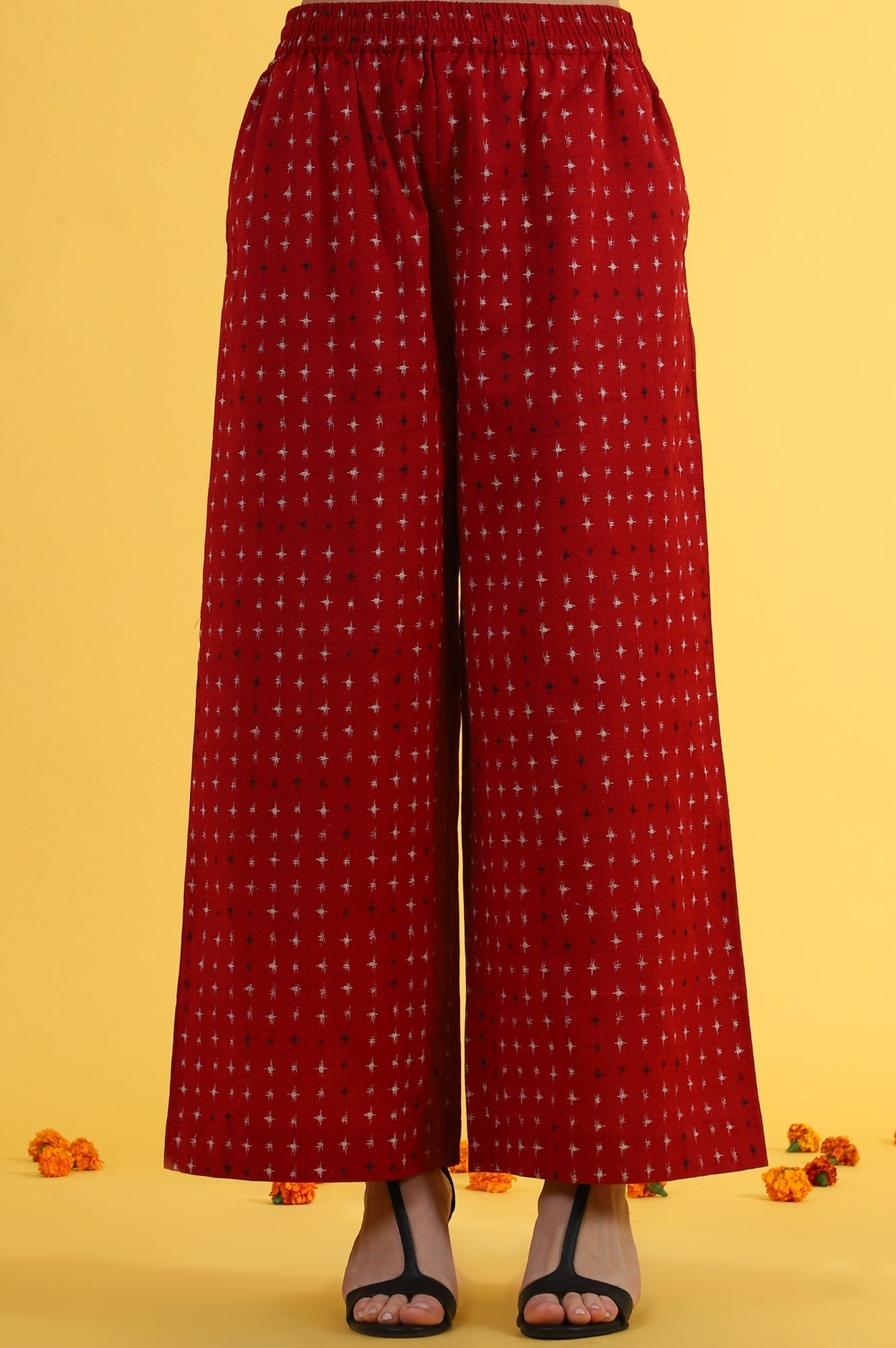 W for Woman Red Abstract Printed Cotton Flax Sleeveless Straight Kurta and Pants Co-ord Set