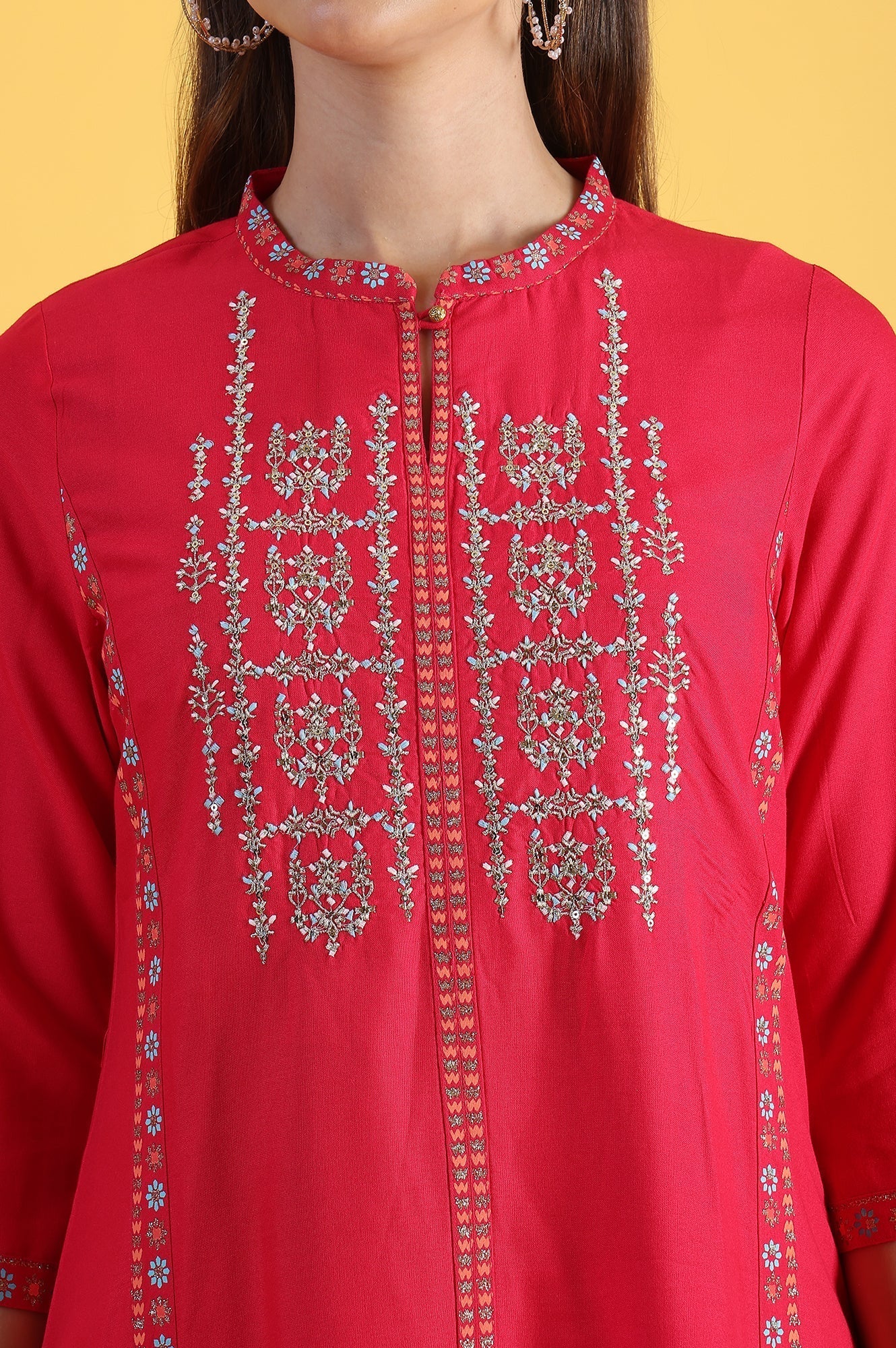 W for Woman Pink Glitter Printed Embroidered Straight Kurta and Straight Pants Set