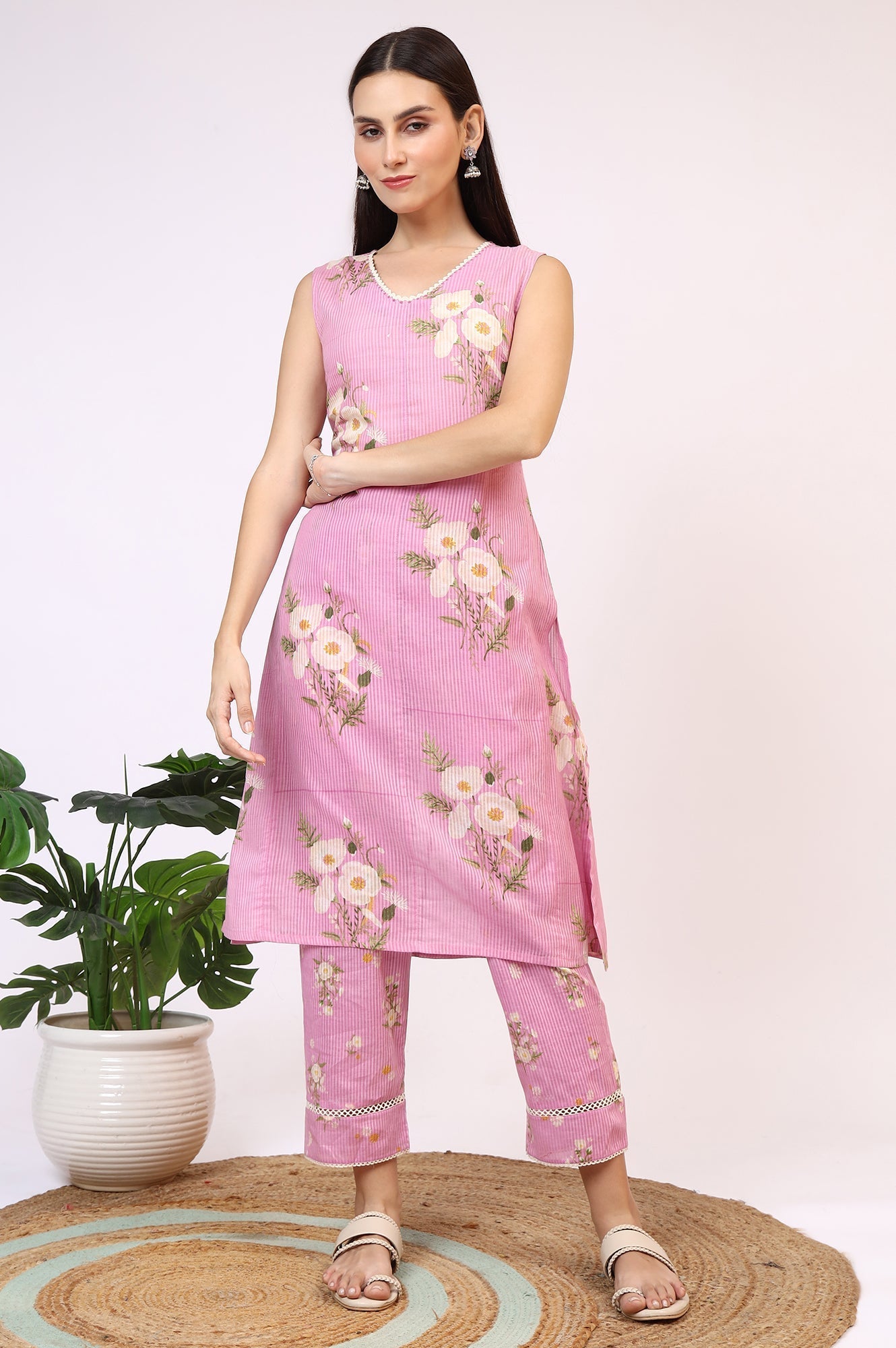 W for Woman Lilac Floral Printed Pure Cotton Straight Kurta and Pants Co-ord Set