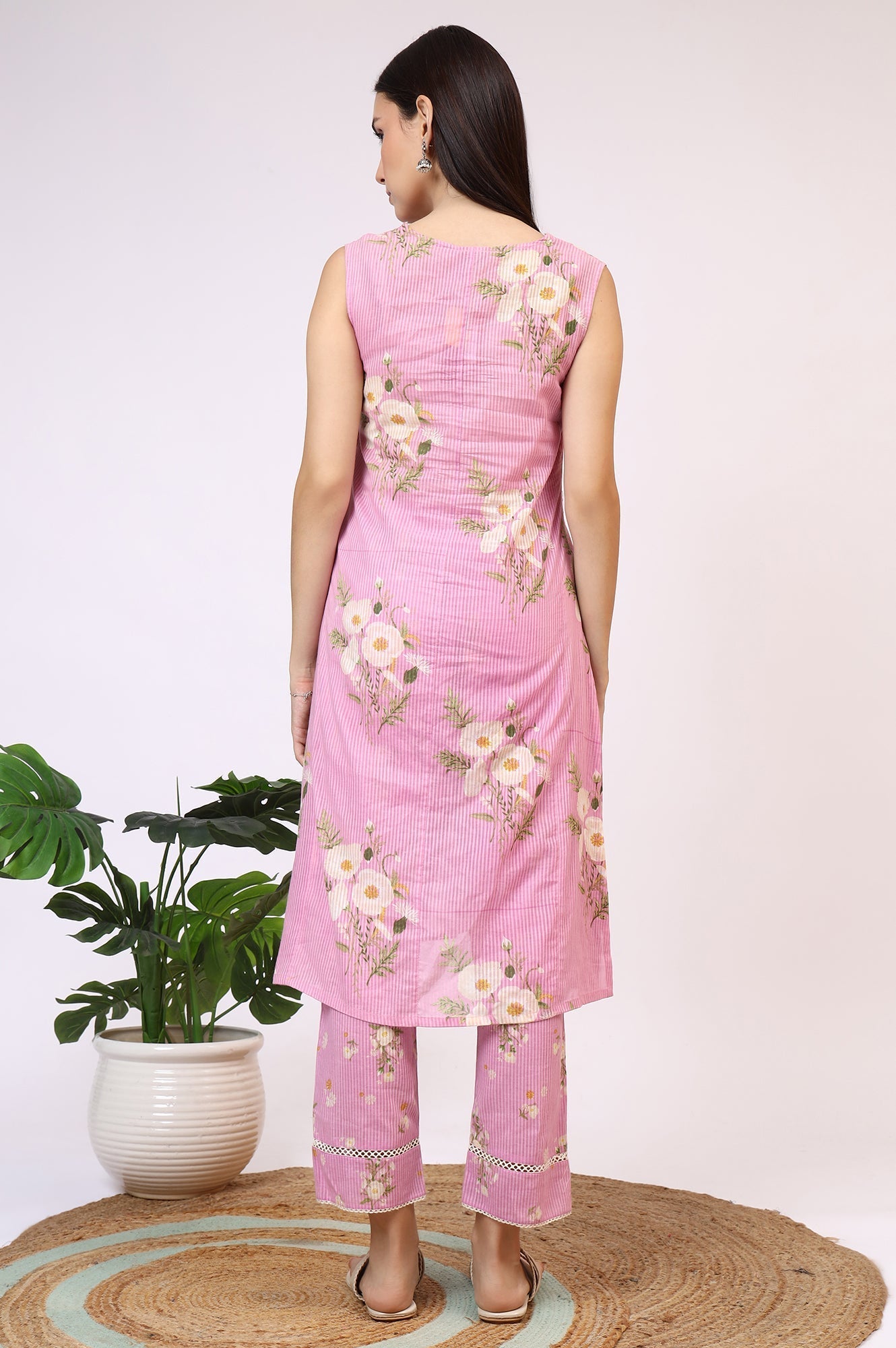 W for Woman Lilac Floral Printed Pure Cotton Straight Kurta and Pants Co-ord Set