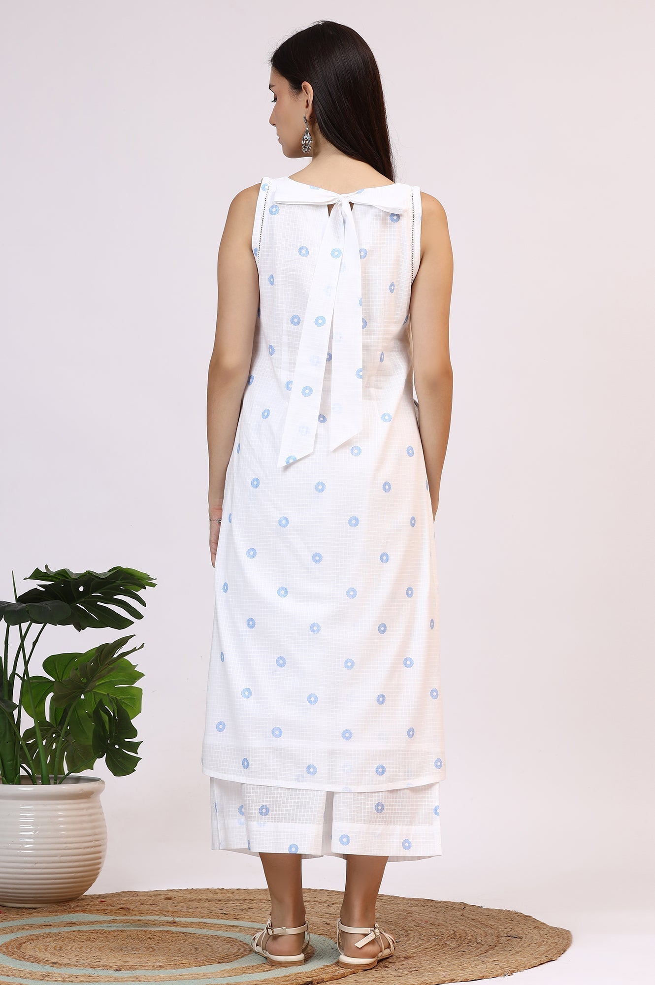 W for Woman White Checker Embroidered Straight Kurta and Flared Pants Co-ord Set