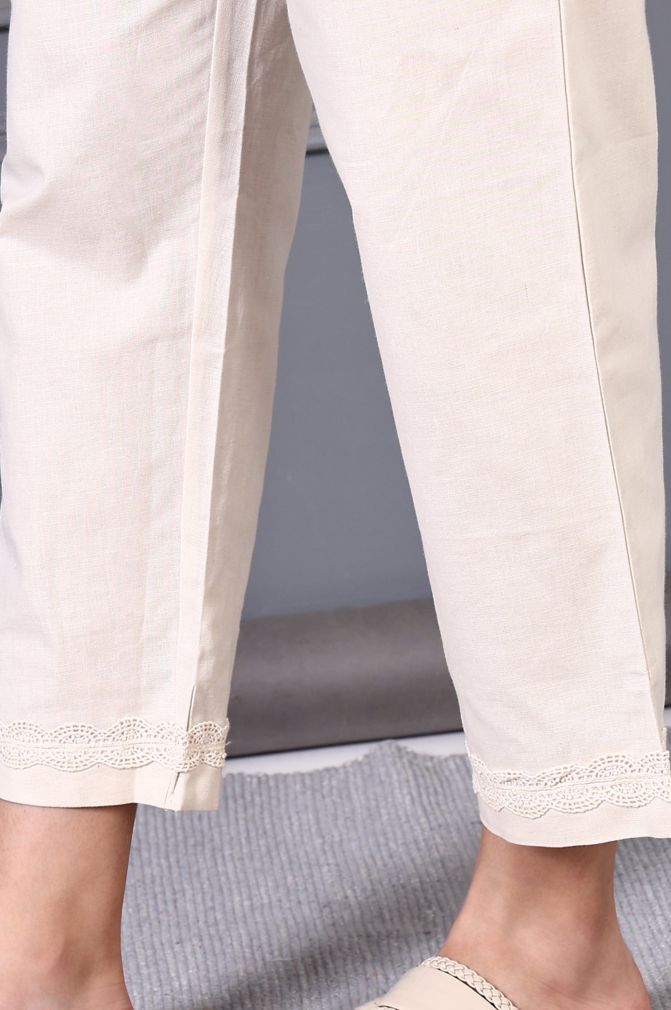 W for Woman Off White Embroidered Cotton Flax Straight Kurta and Trousers Co-ord Set