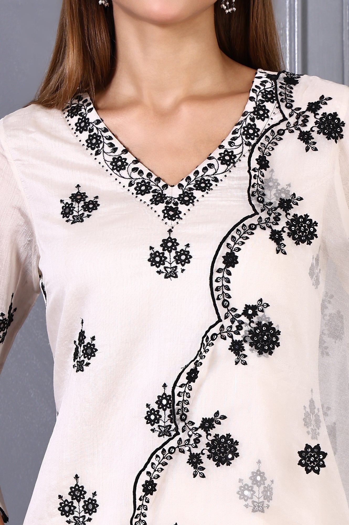 W for Woman Cream Mirror Embroidered Chanderi Straight Kurta, Pants and Dupatta Set
