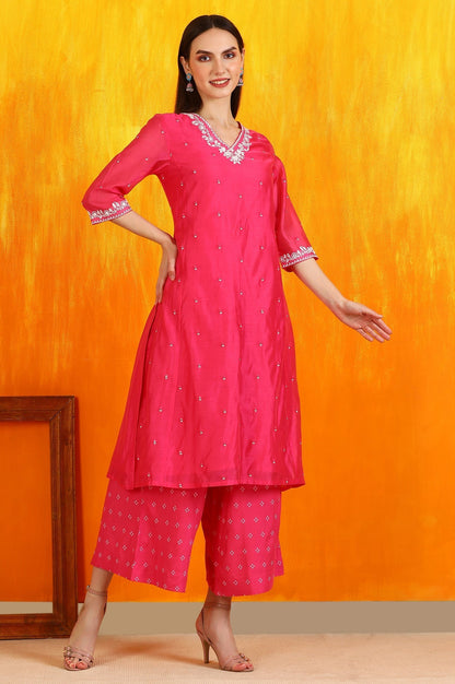W for Woman Pink Embroidered Chanderi Panelled Kurta, Cropped Pants and Dupatta Set