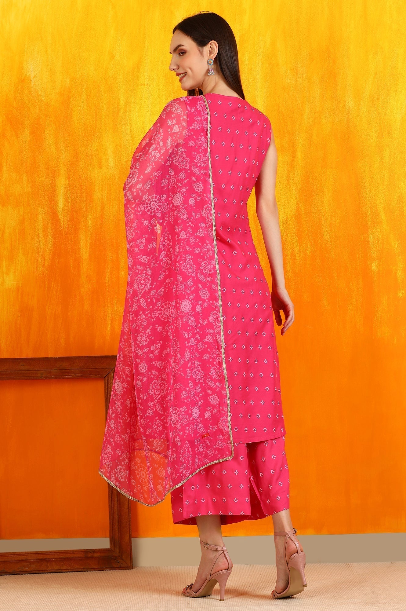 W for Woman Pink Embroidered Shantung Sleeveless Kurta, Cropped Pants and Dupatta Set