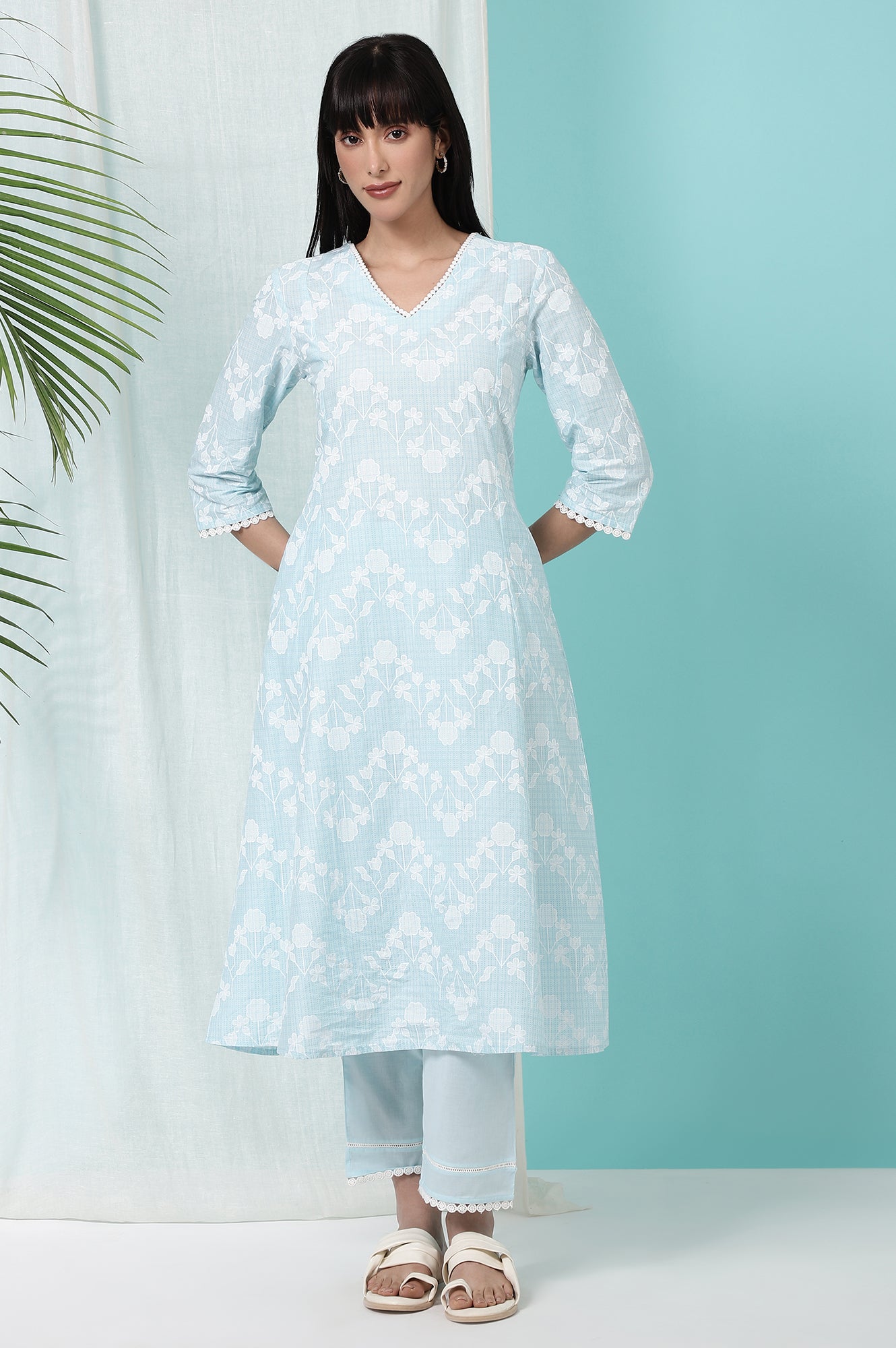 W for Woman Sky Blue Floral Printed Pure Cotton Straight Kurta and Pants Co-ord Set