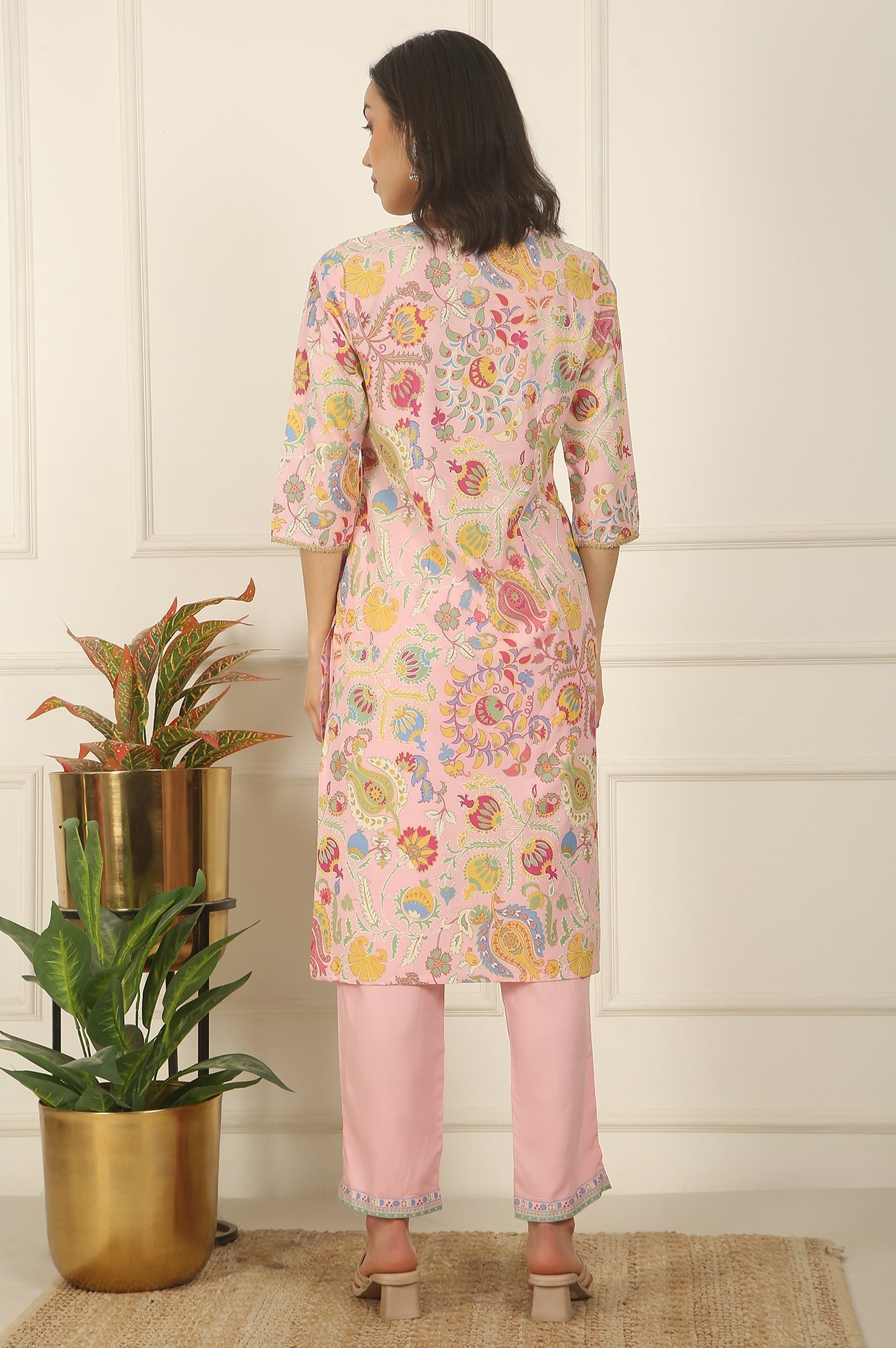 W for Woman Pink Floral Printed Rayon Straight Kurta and Pants Set