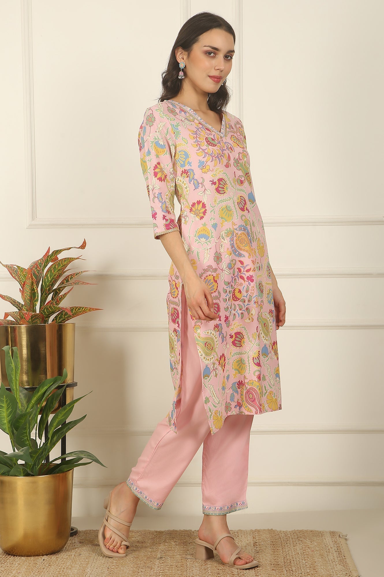 W for Woman Pink Floral Printed Rayon Straight Kurta and Pants Set