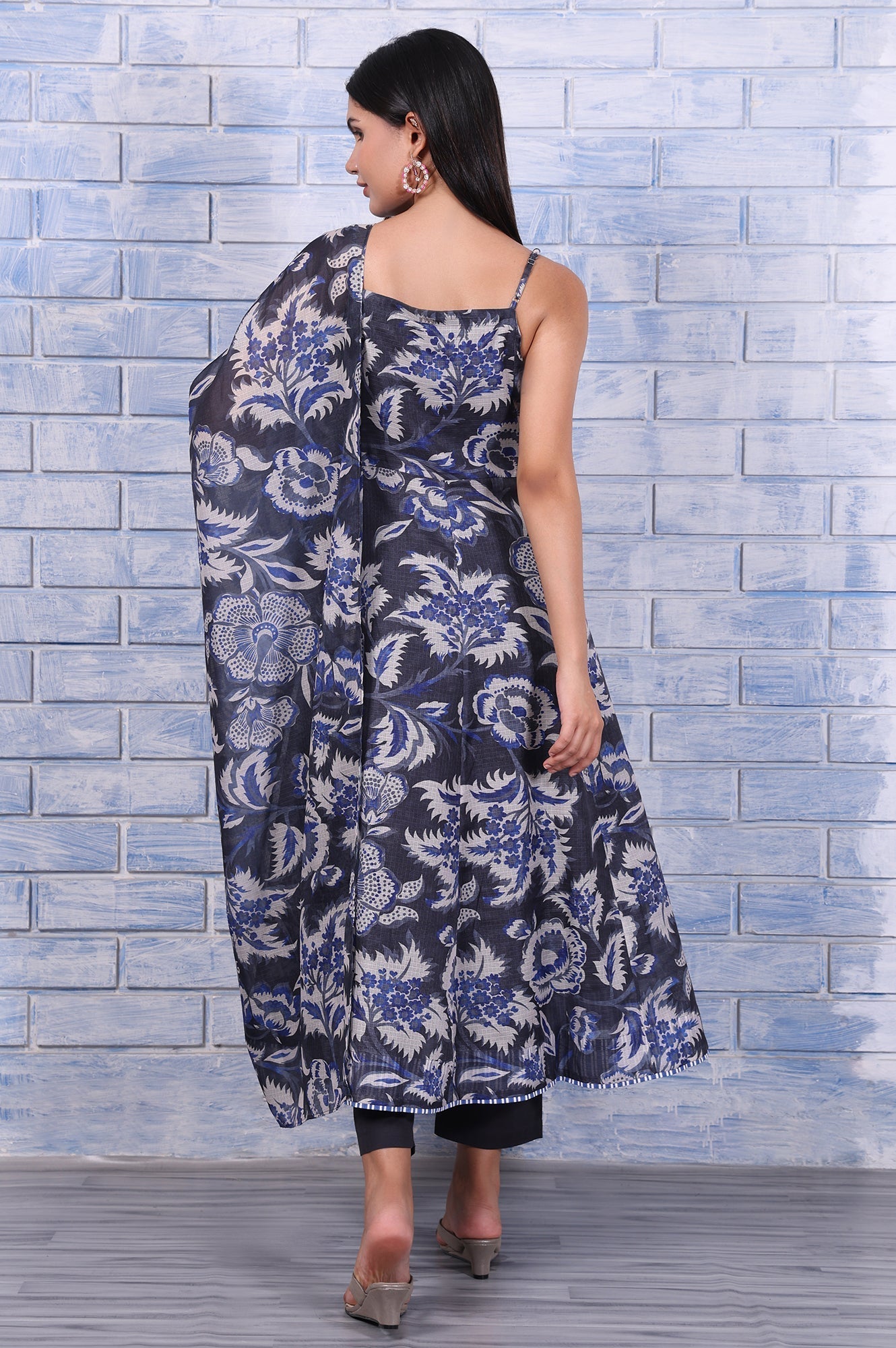 W for Woman Grey Floral Printed Kota Flared Kurta, Straight Pant And Dupatta Set