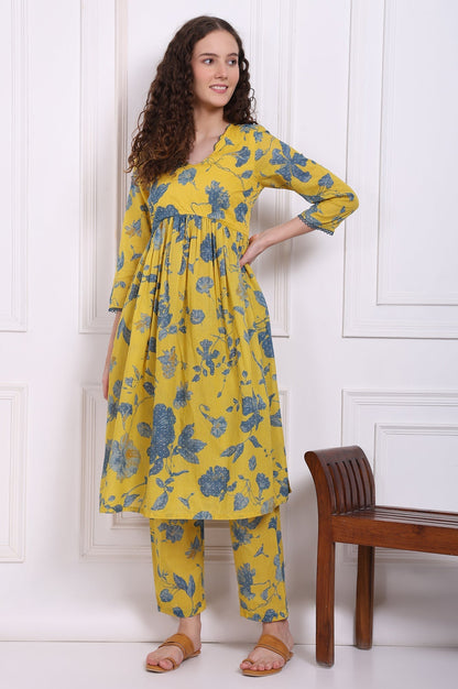 W for Woman Yellow Bold Floral Printed Pure Cotton Flared Kurta and Pants Co-ord Set