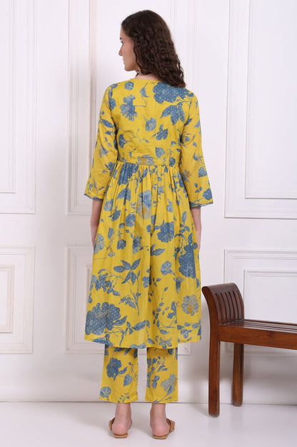 W for Woman Yellow Bold Floral Printed Pure Cotton Flared Kurta and Pants Co-ord Set
