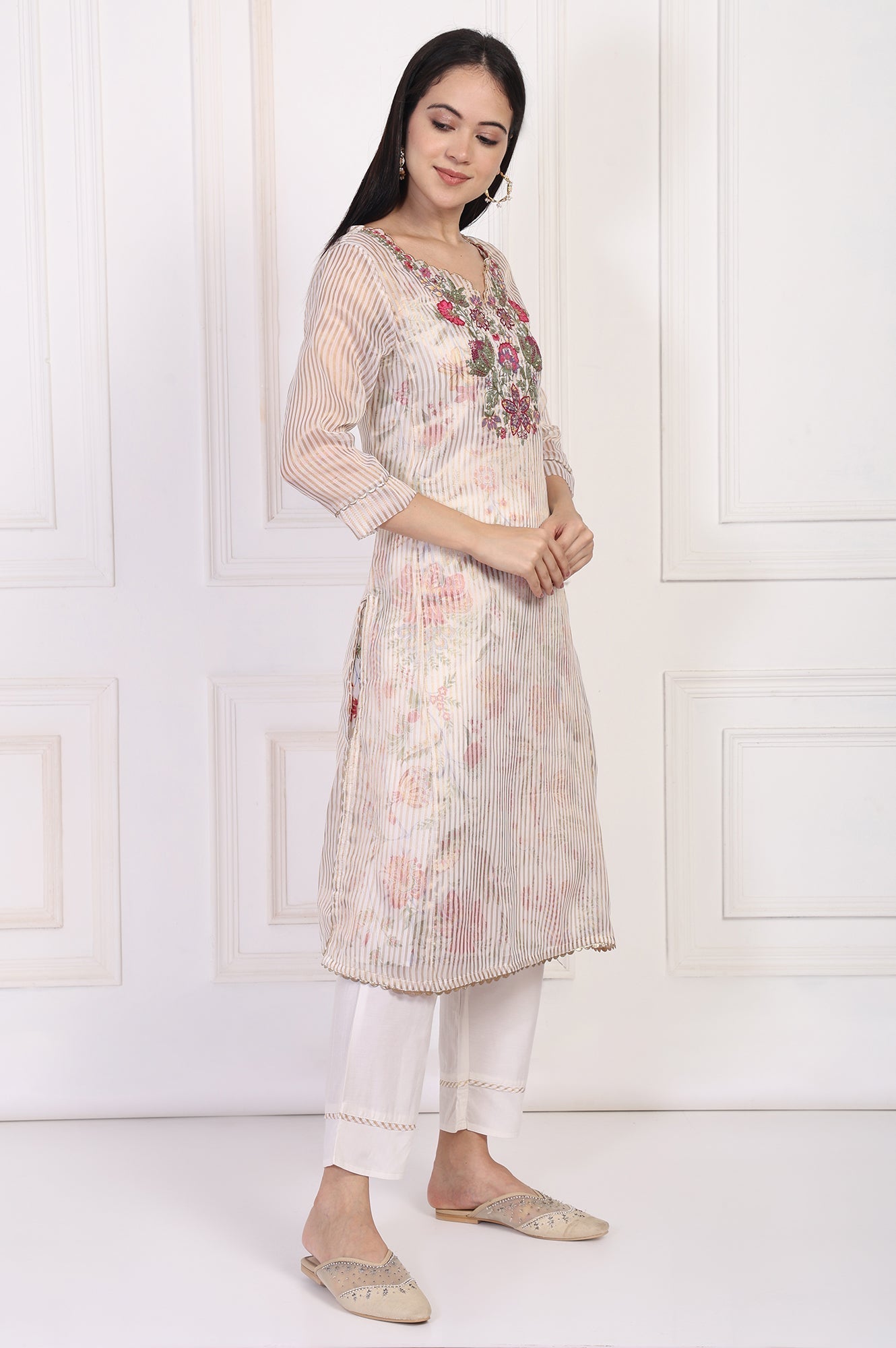 W for Woman Off-White Embroidered Straight Tissue Kurta with Straight Pant Set