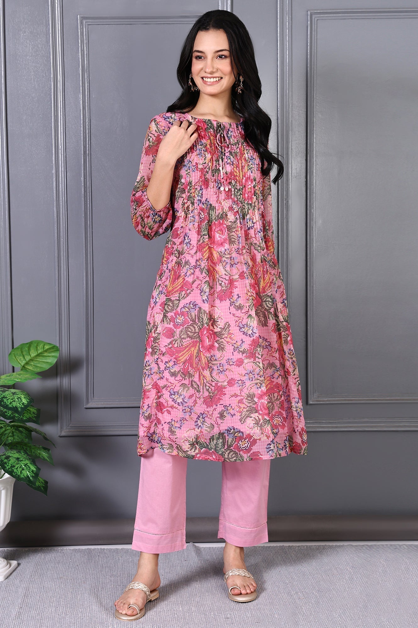 W for Woman Pink Floral Printed Pintuck Yoke Chiffon Straight Kurta and Pants Co-ord Set