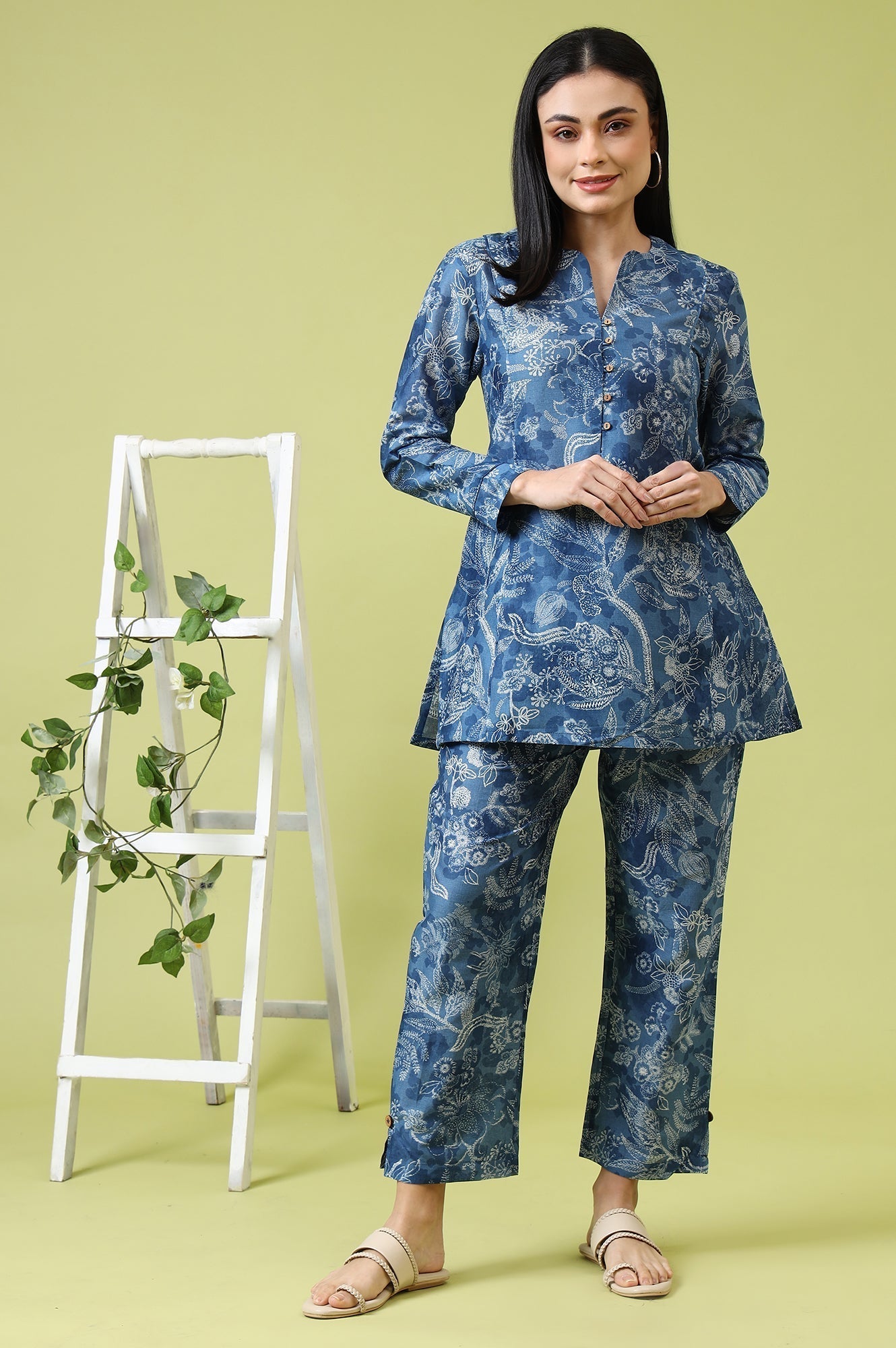 W for Woman Blue Floral Printed Pure Cotton Tunic and Pants Co-ord Set