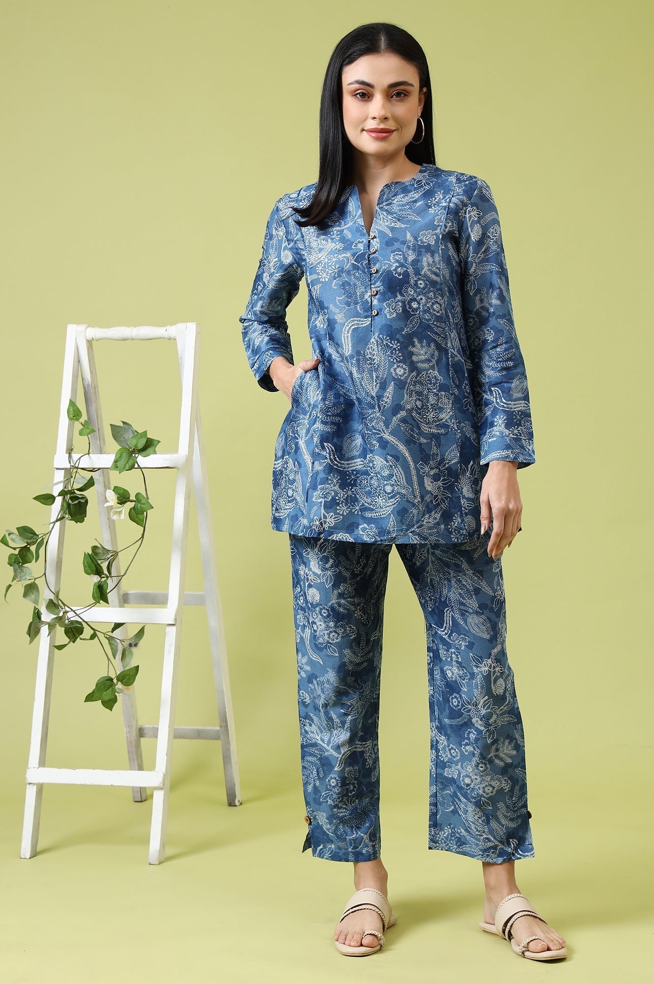 W for Woman Blue Floral Printed Pure Cotton Tunic and Pants Co-ord Set