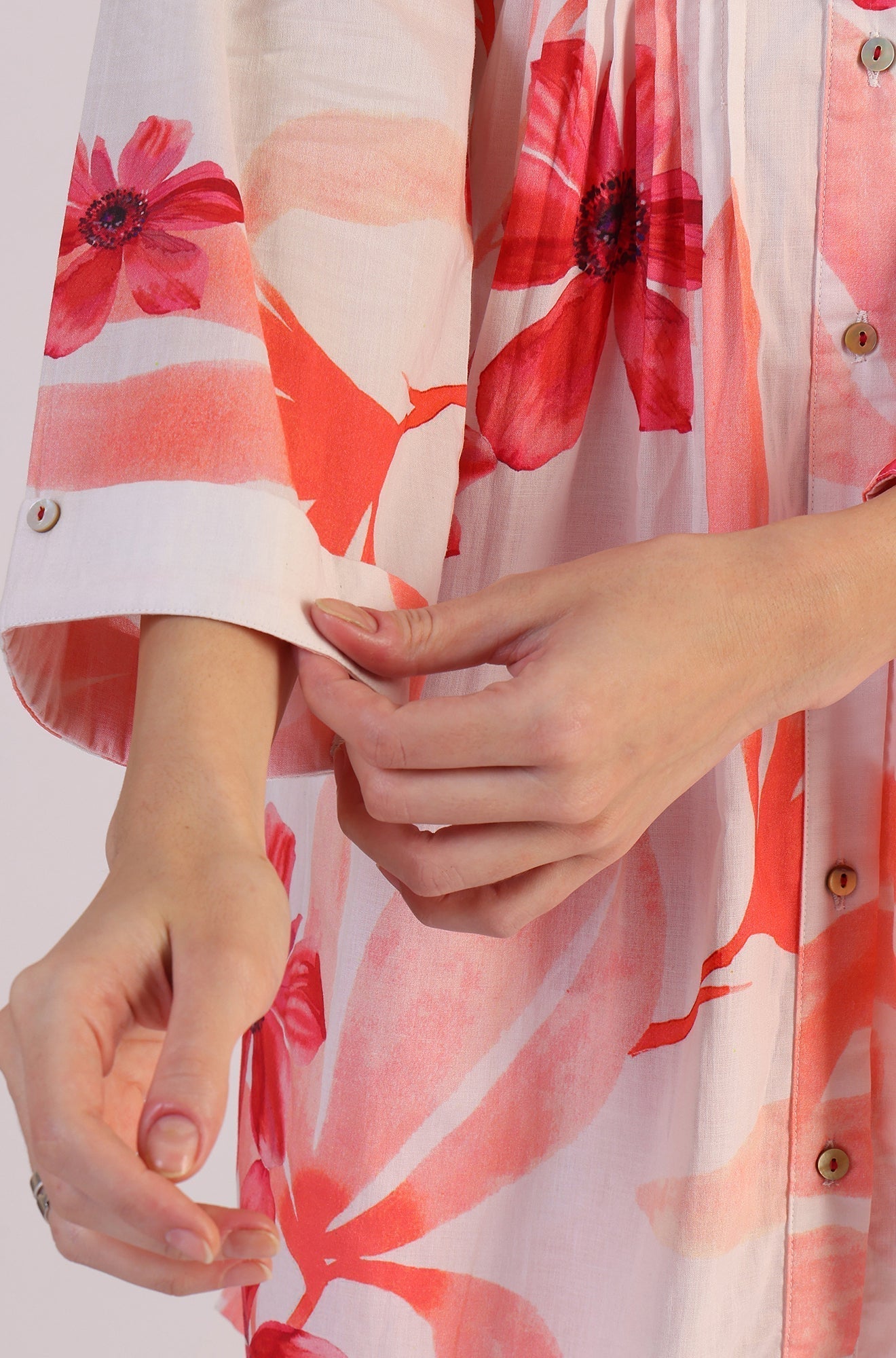 W for Woman White Bold Floral Printed Pure Cotton Tunic and Straight Pants Co-ord Set