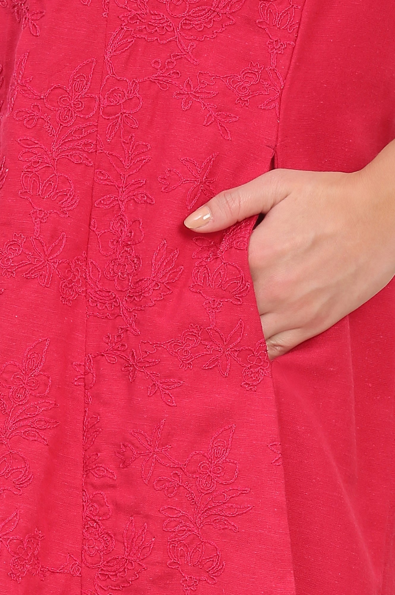 W for Woman Red Solid Embroidered Rayon Flax A-line Tunic and Straight Pants Co-ord Set